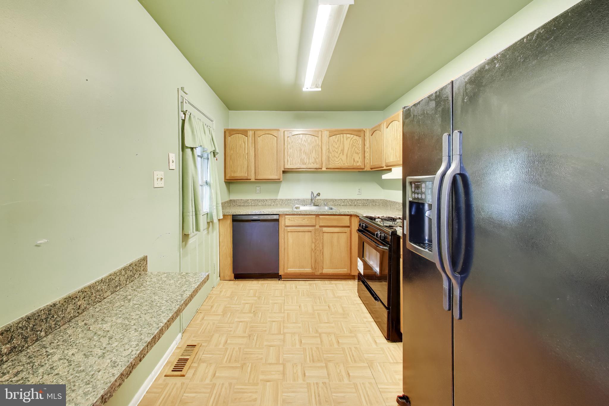 GLENARDEN WOODS - Residential