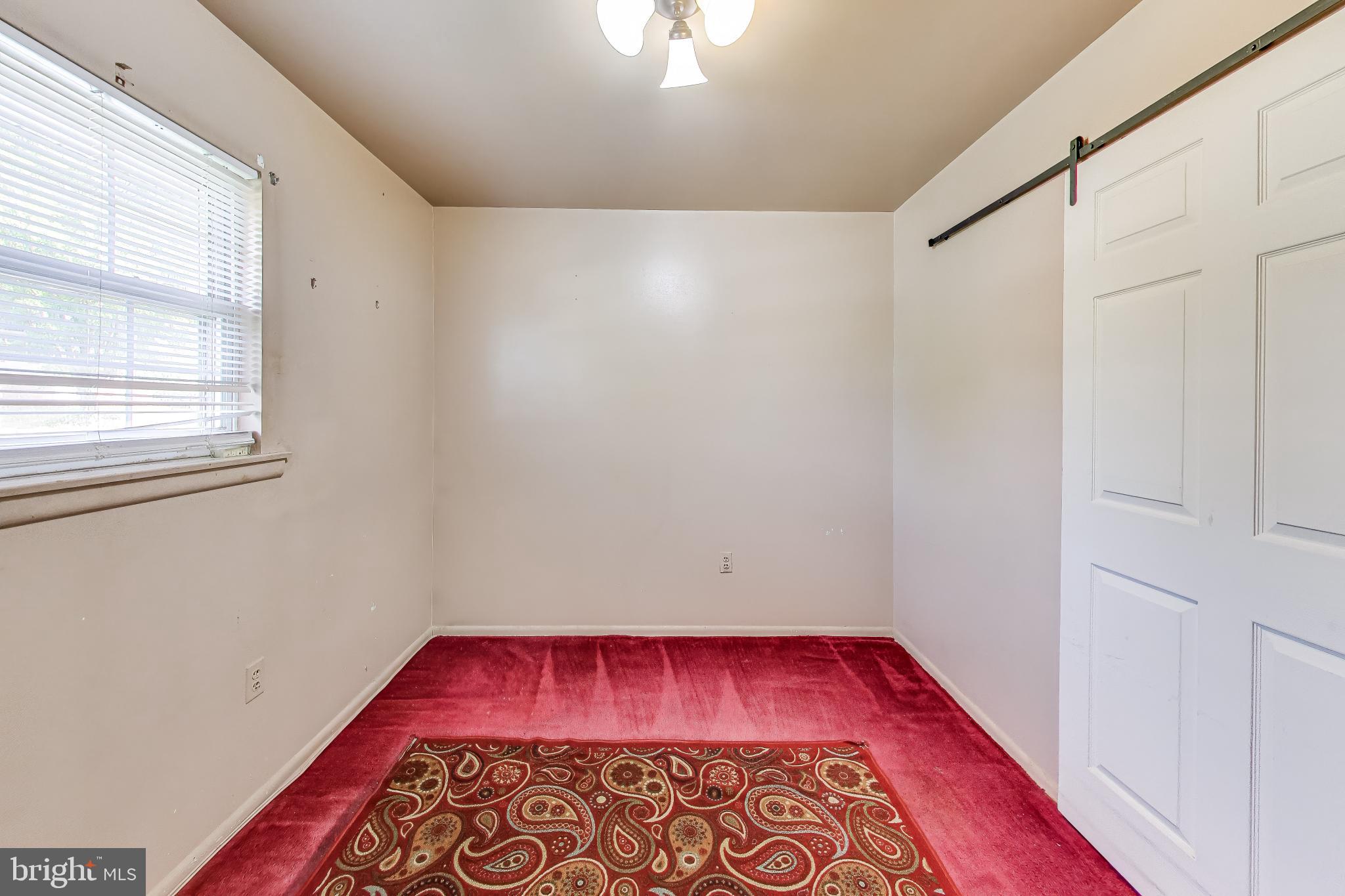 GLENARDEN WOODS - Residential