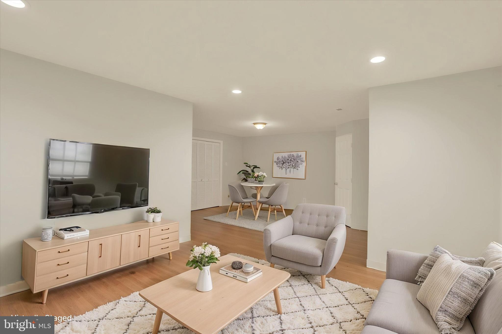 GLENNBROOK - Residential