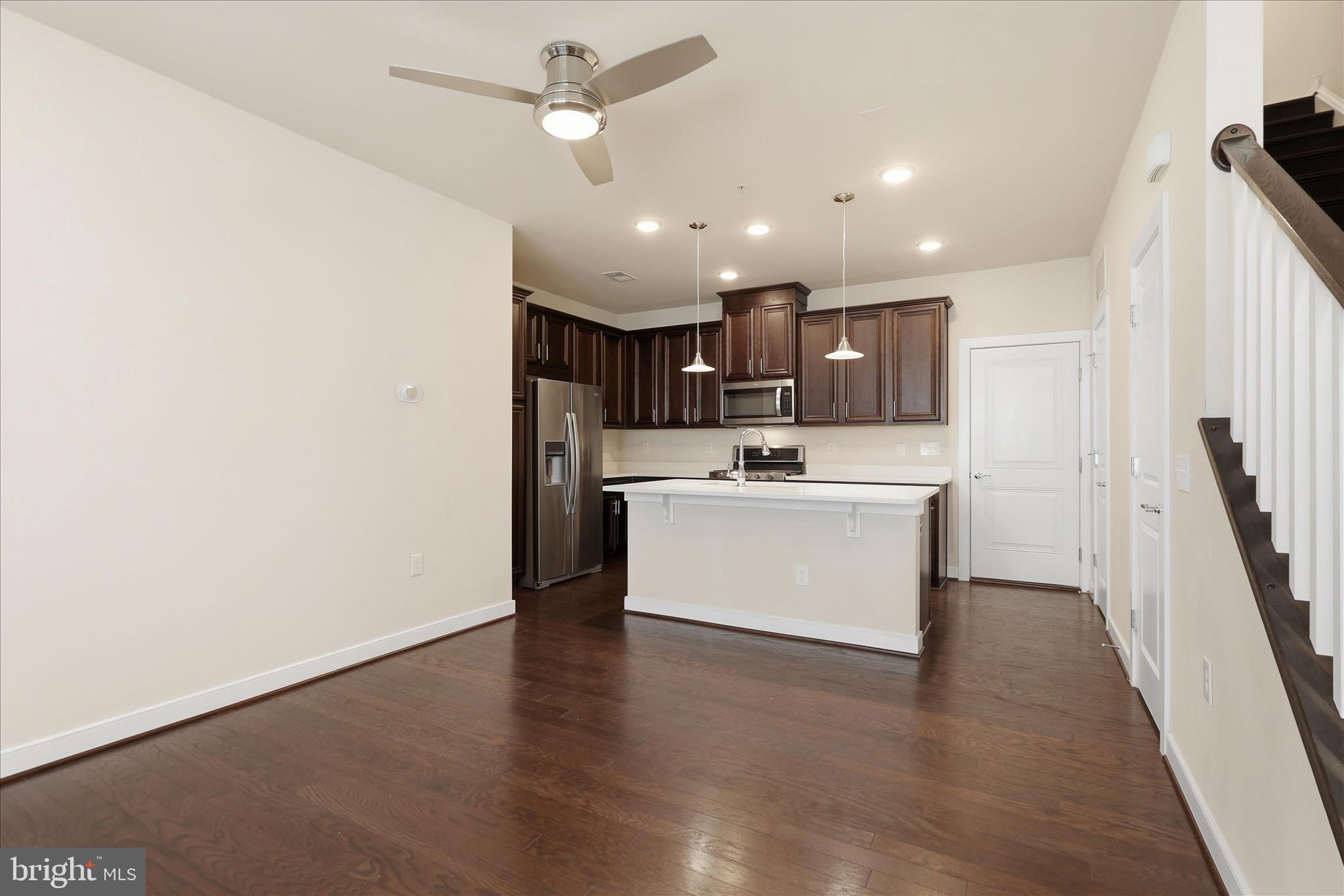 METROPARK AT ARROWBROOK - Residential