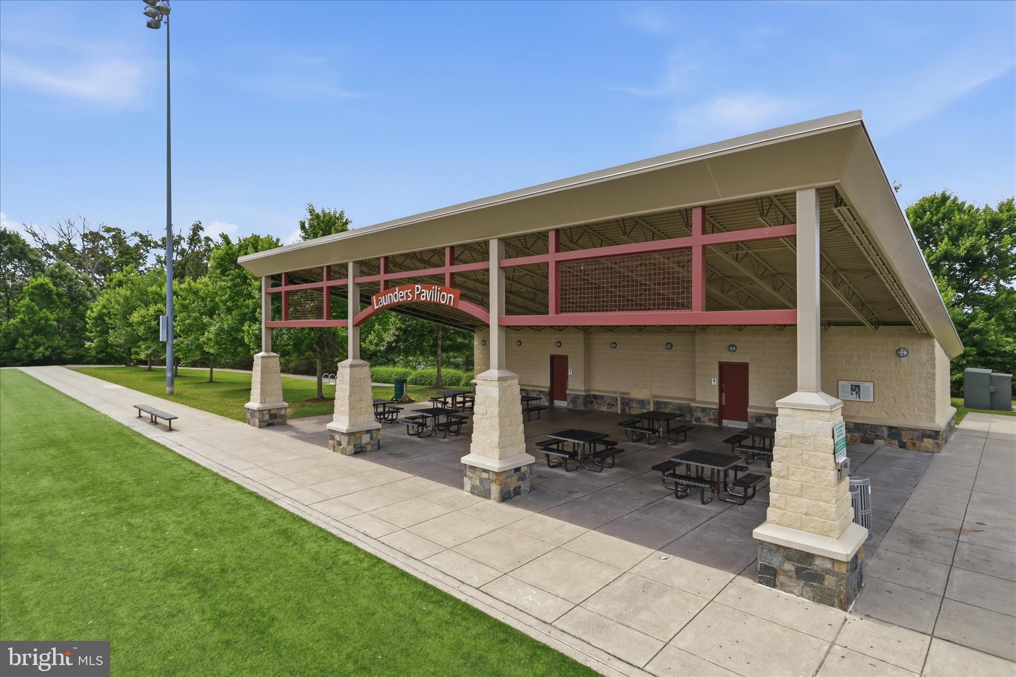 METROPARK AT ARROWBROOK - Residential