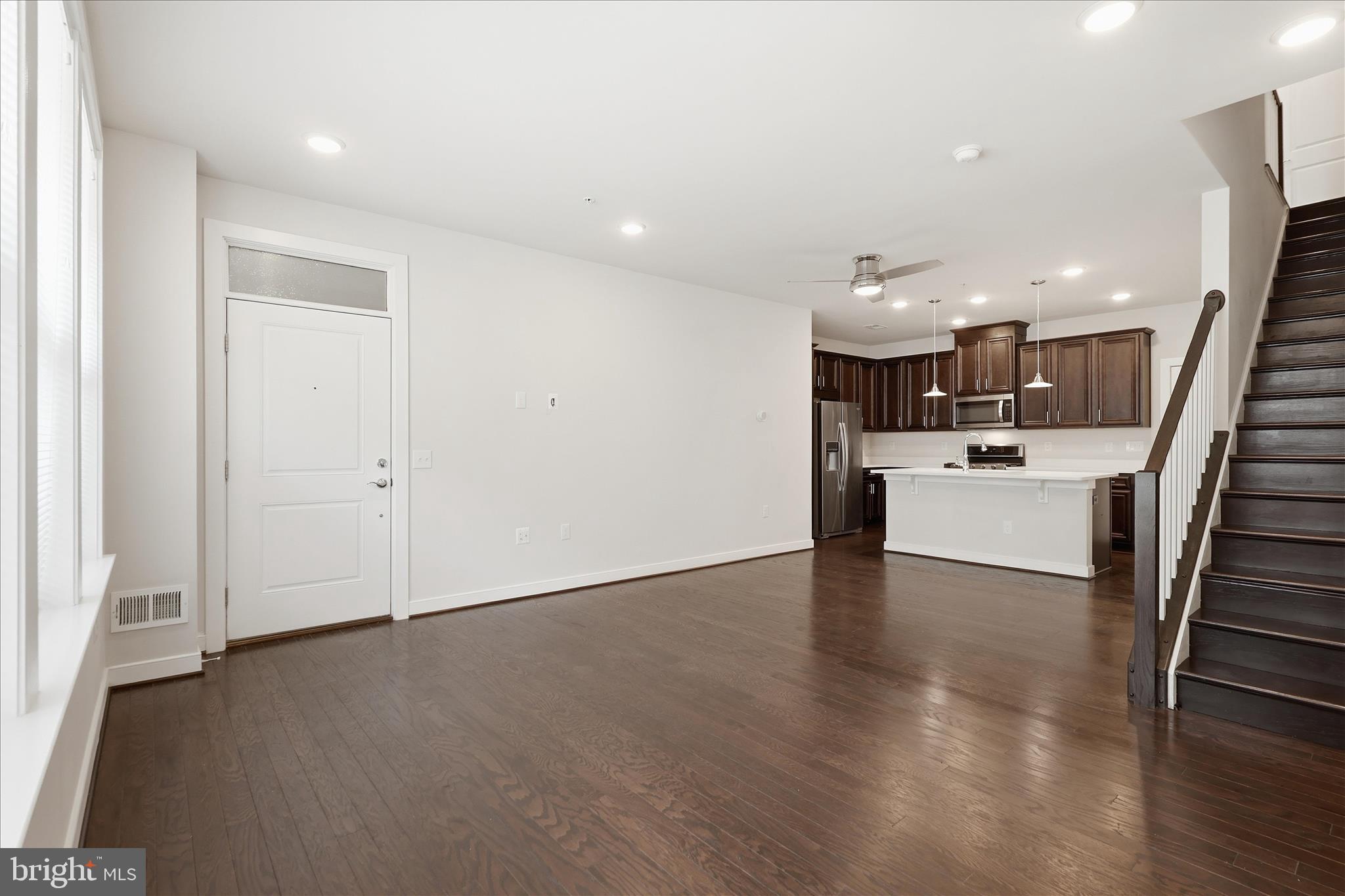 METROPARK AT ARROWBROOK - Residential