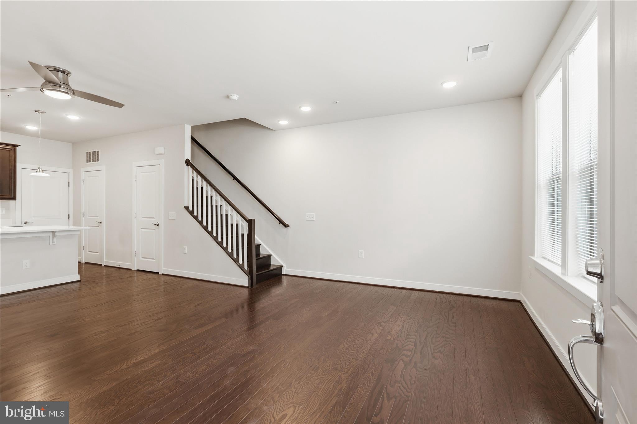 METROPARK AT ARROWBROOK - Residential