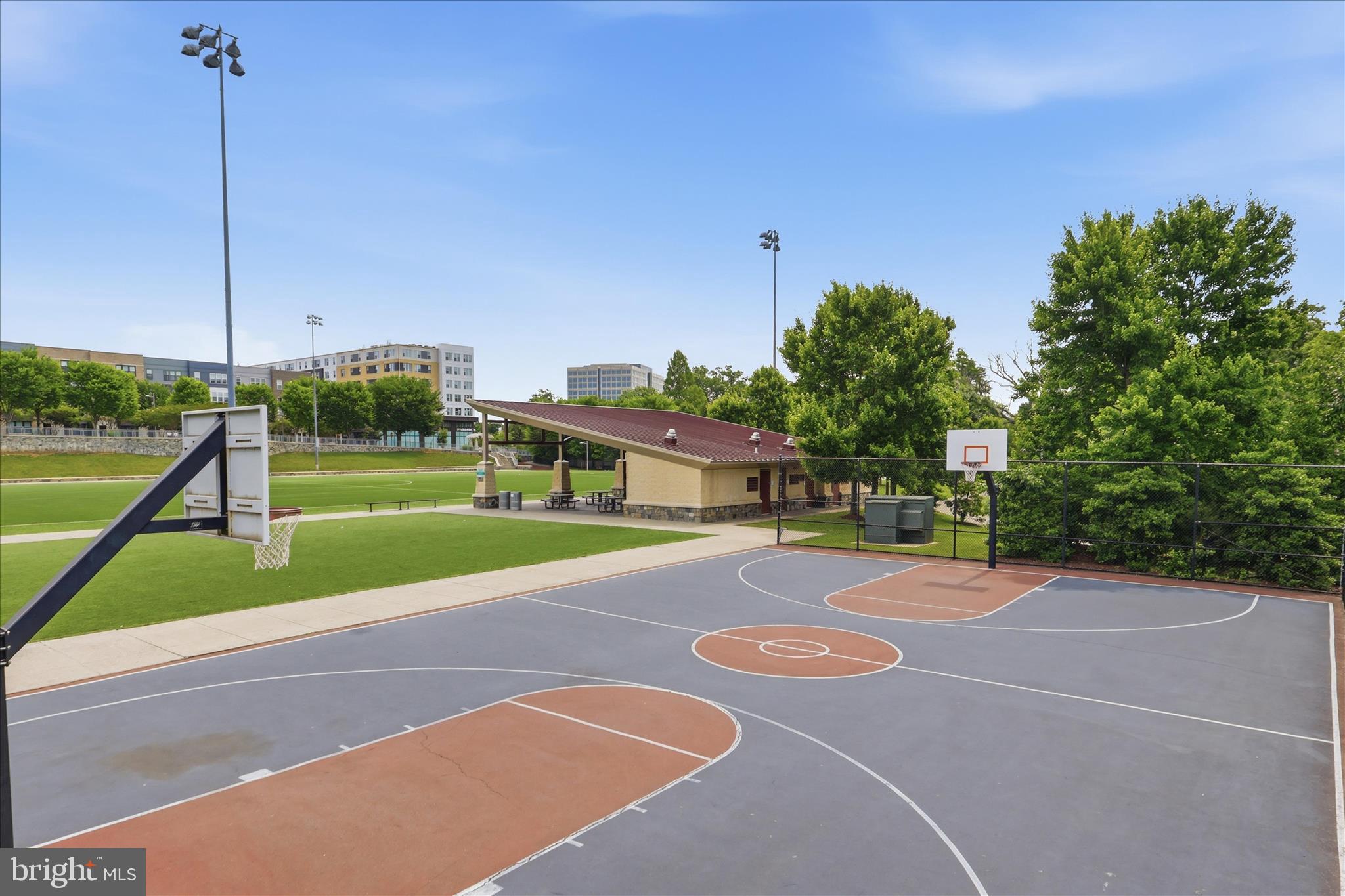METROPARK AT ARROWBROOK - Residential