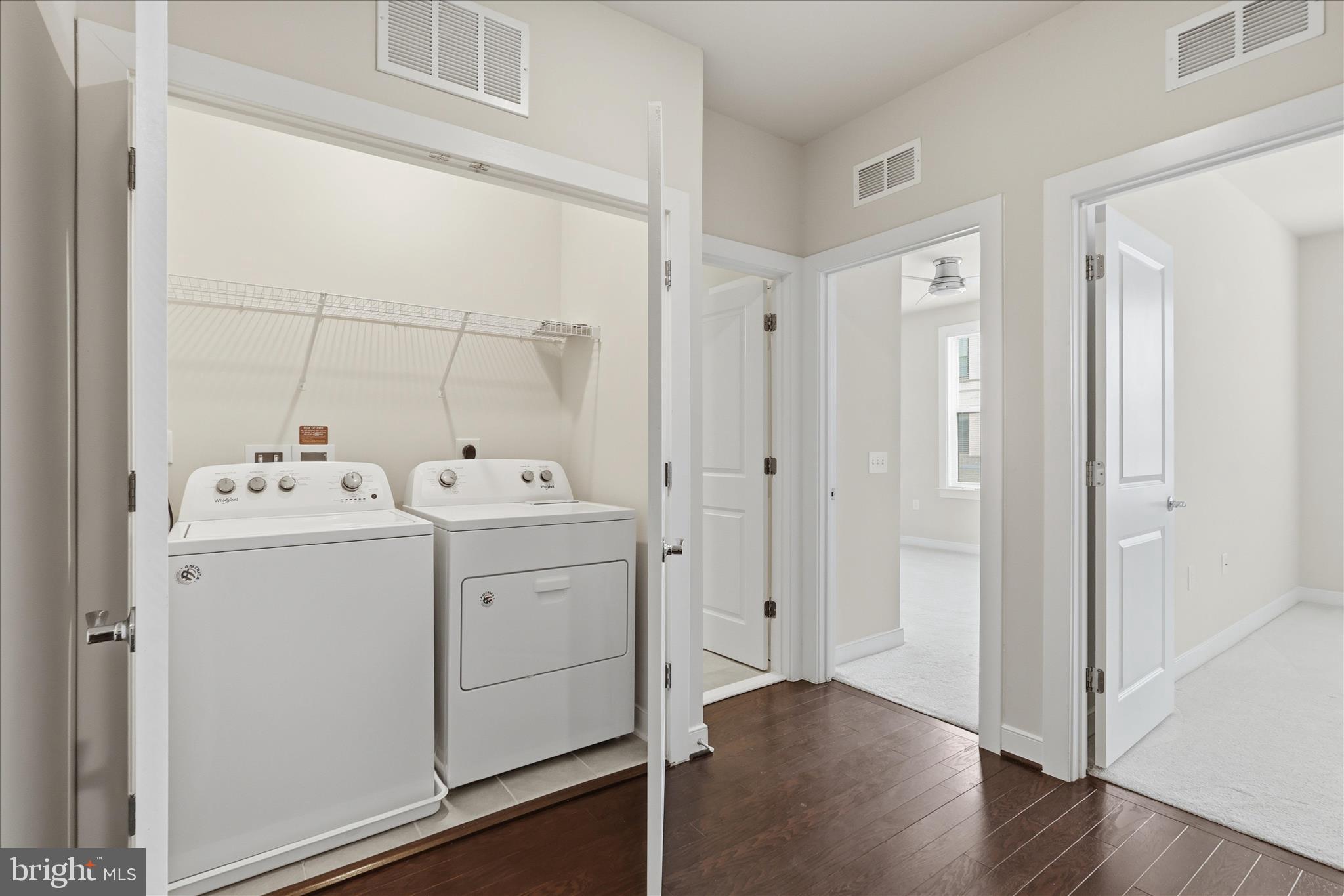 METROPARK AT ARROWBROOK - Residential