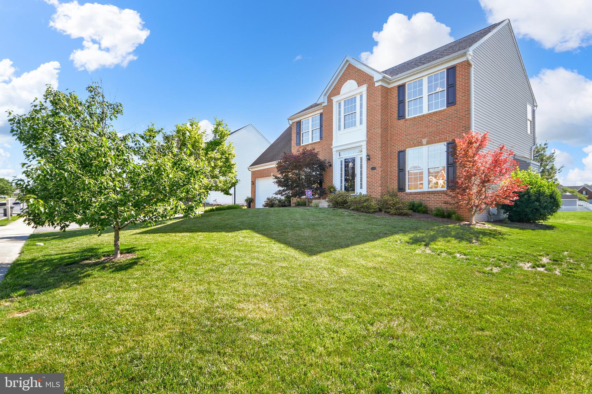 BROOKFIELD - Residential
