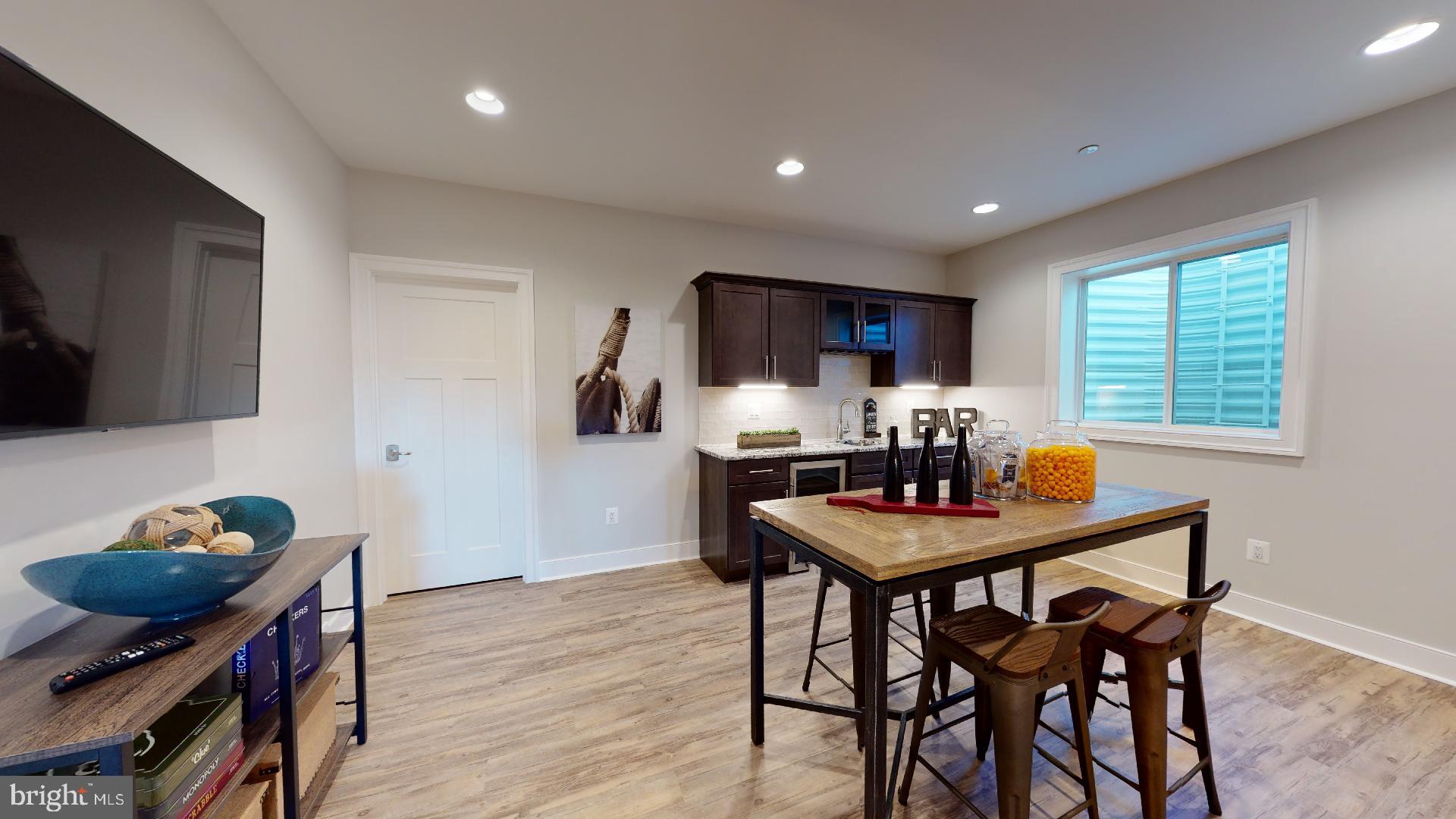 MEADOWS AT TOWN RUN II - Residential