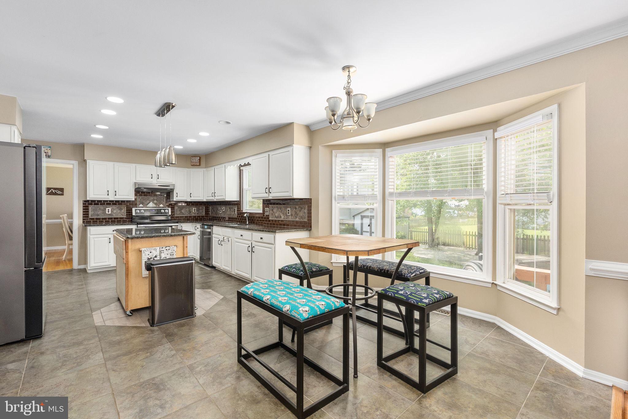 FOX POINT - Residential
