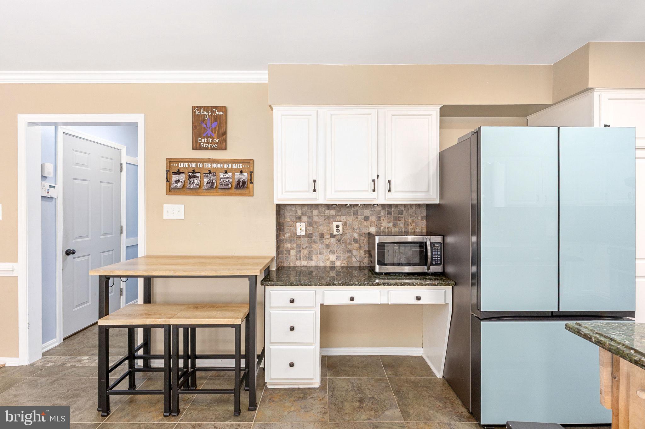 FOX POINT - Residential