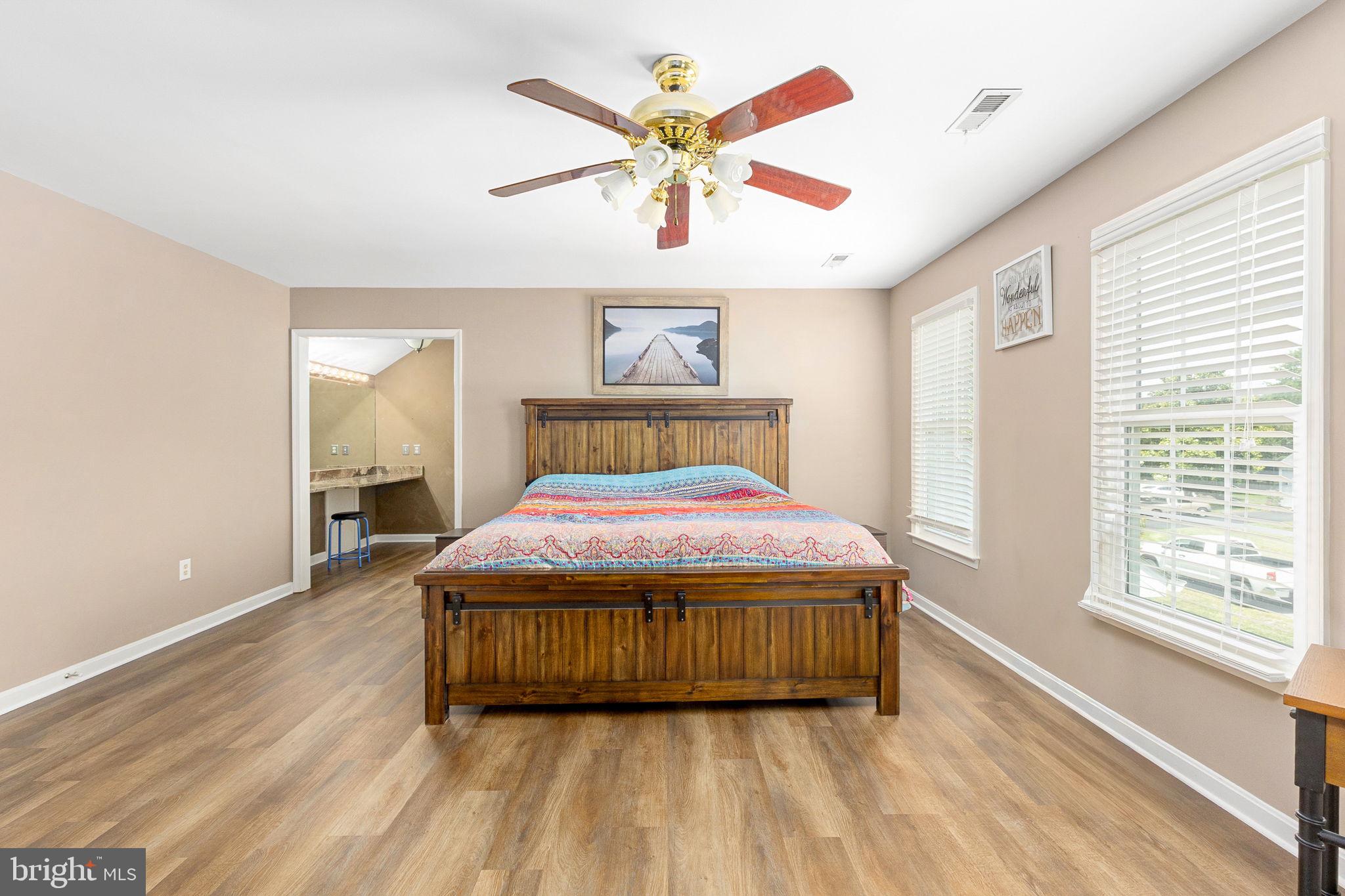 FOX POINT - Residential