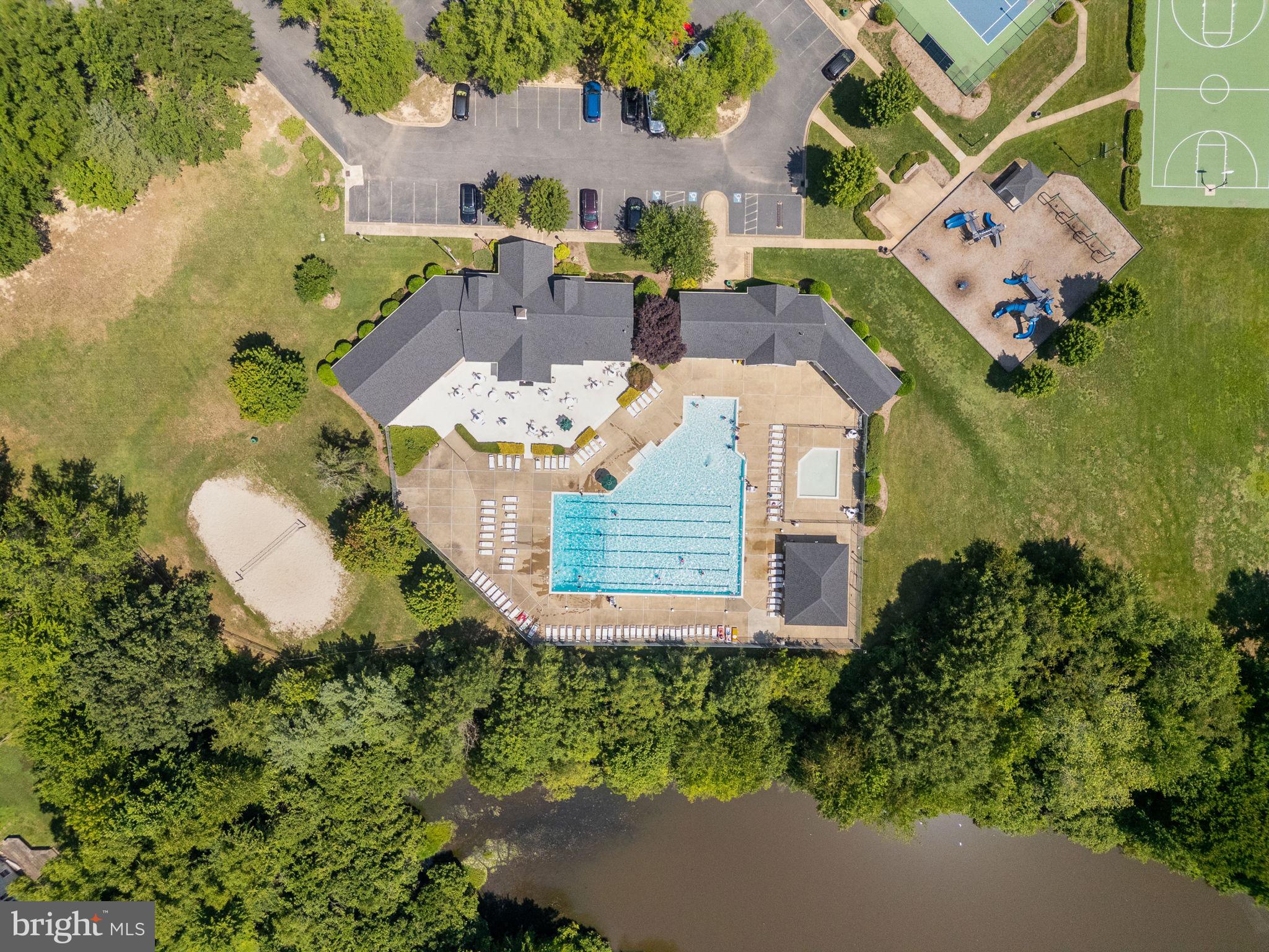 FOX POINT - Residential
