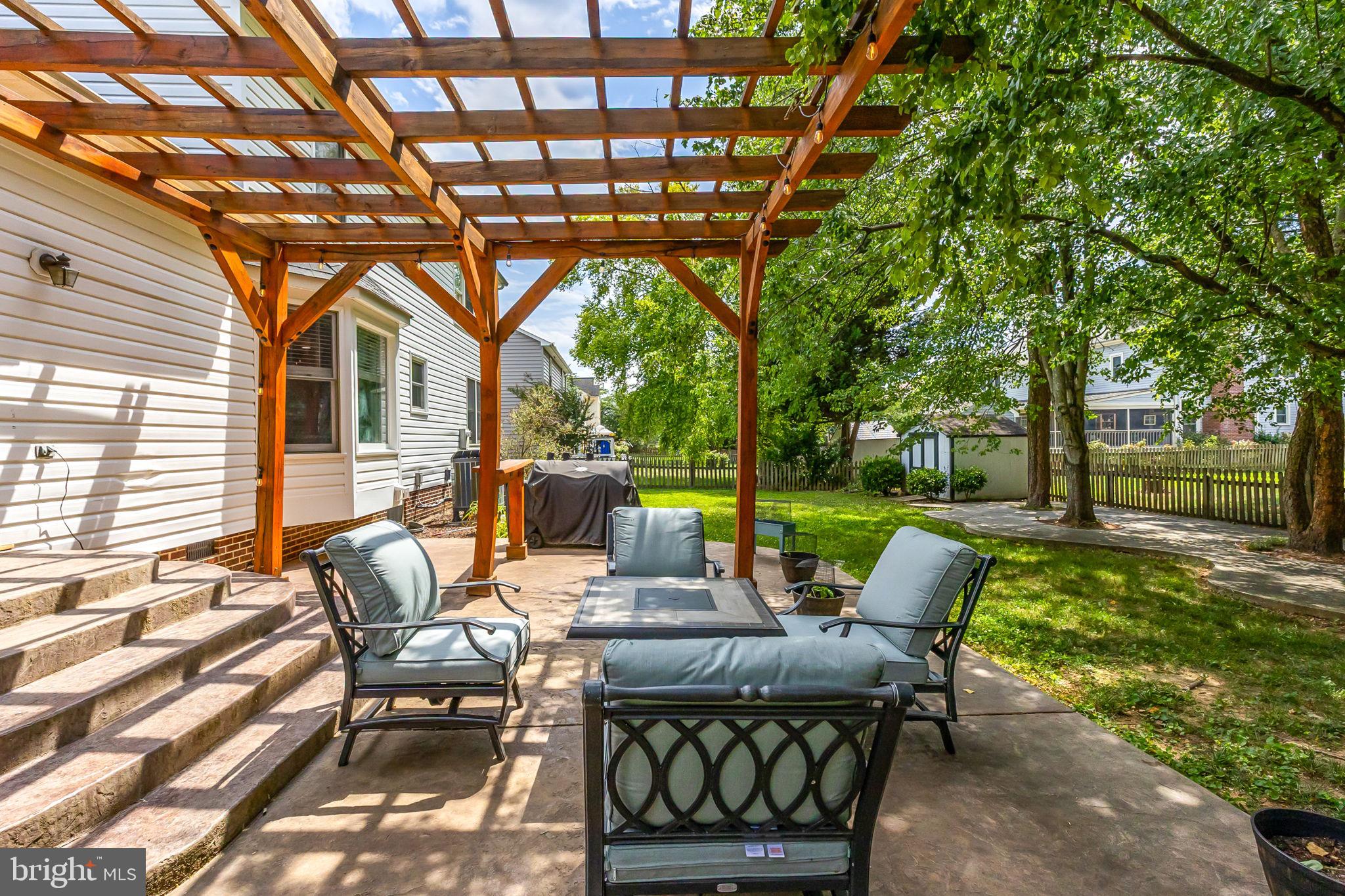 FOX POINT - Residential