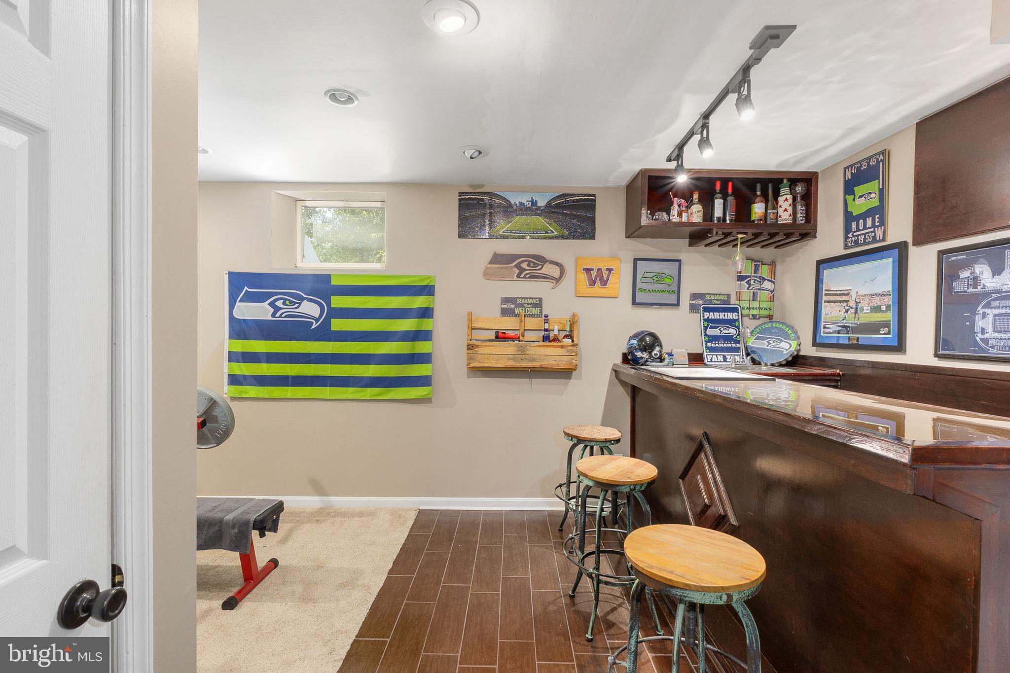 FOX POINT - Residential
