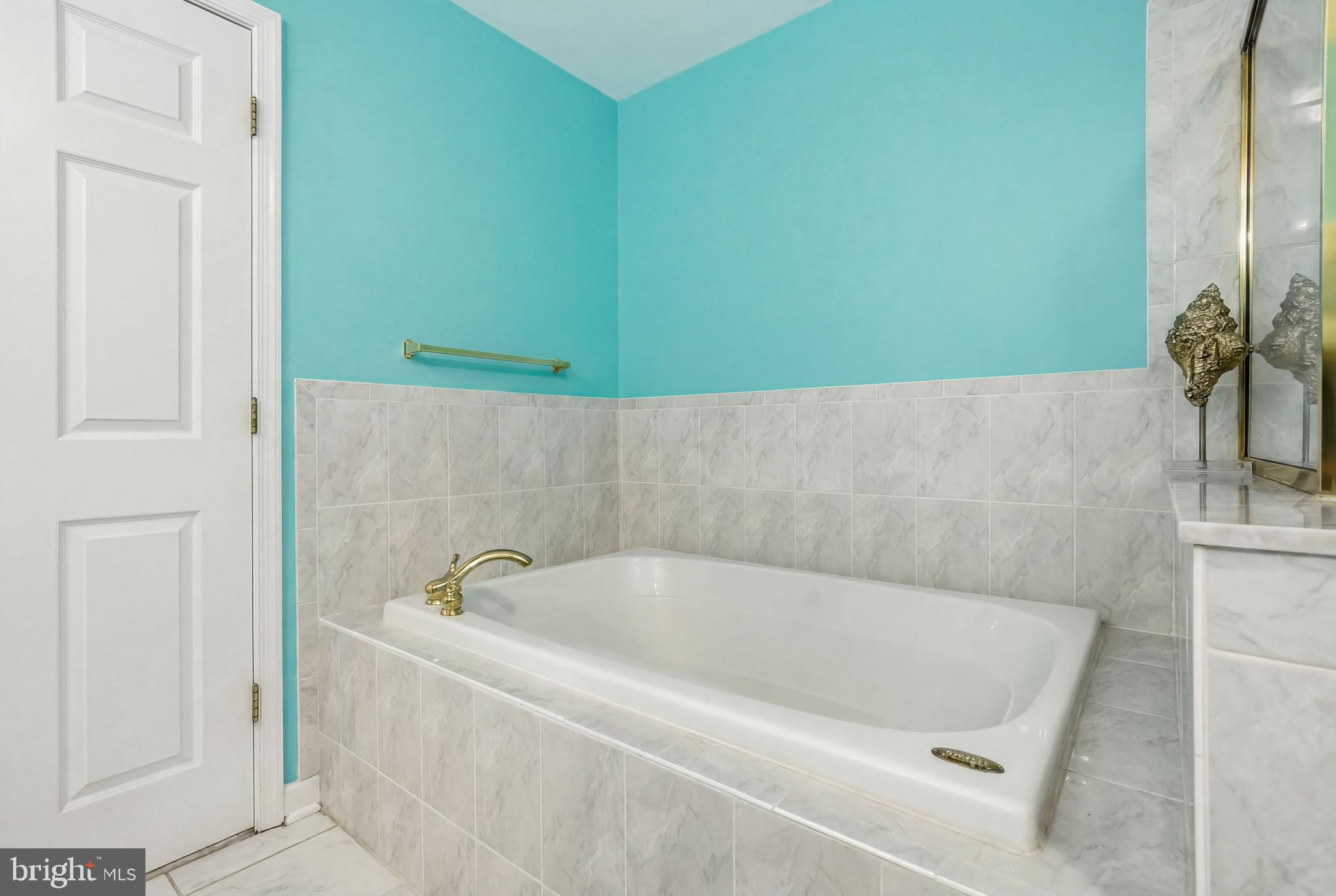 BRANDYWINE @ THORN - Residential