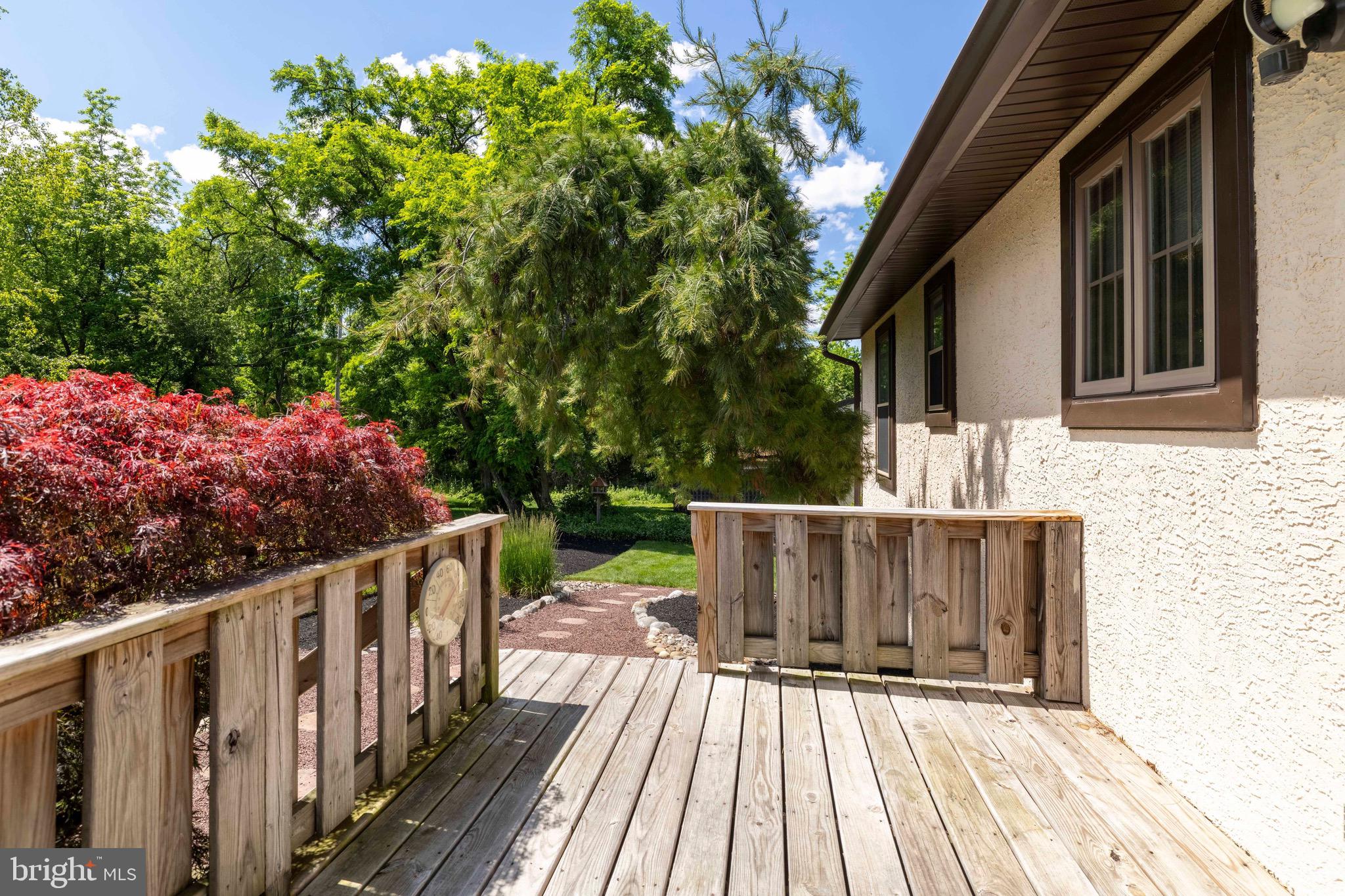 WILLOW GROVE - Residential