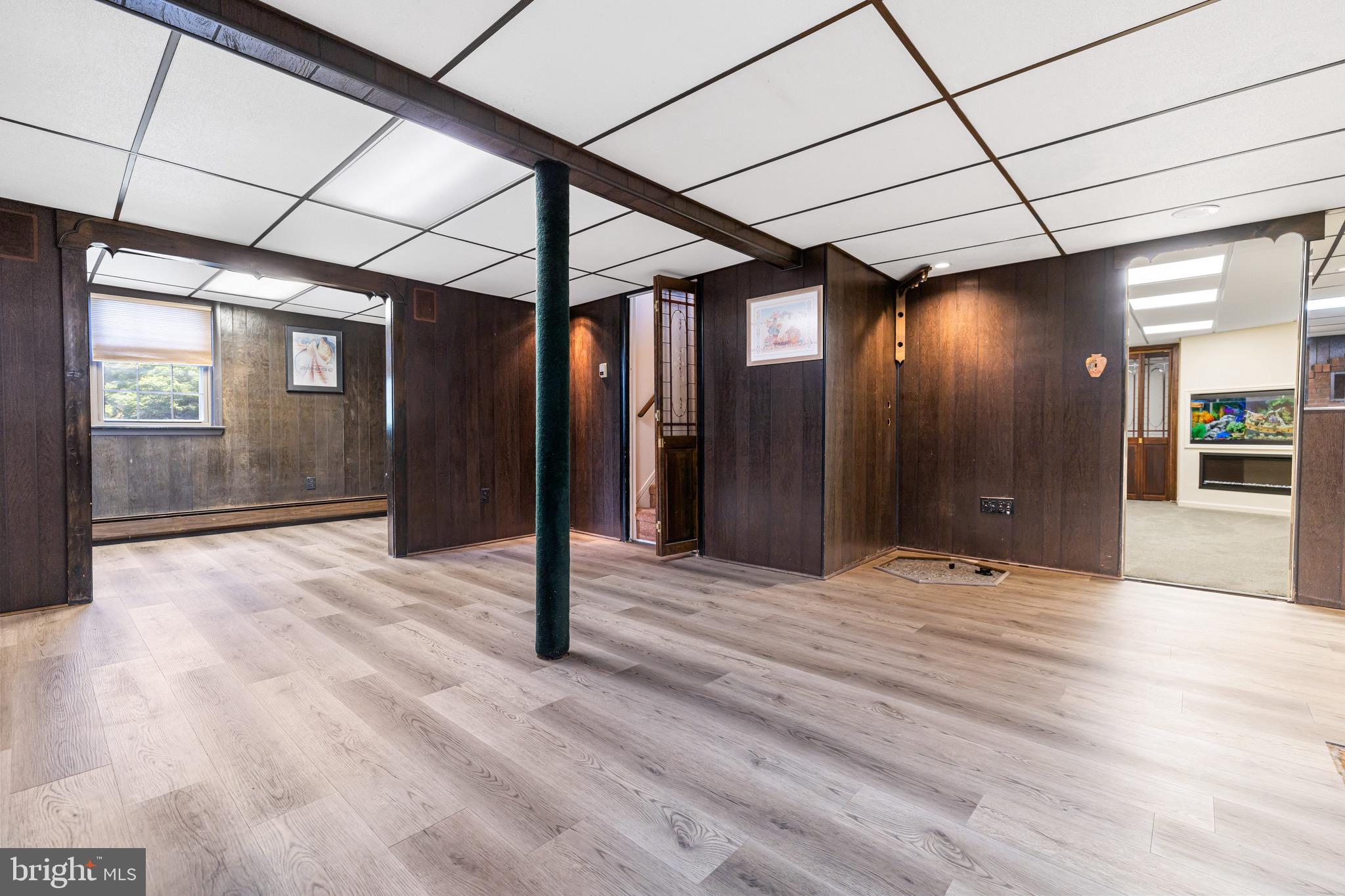 WILLOW GROVE - Residential