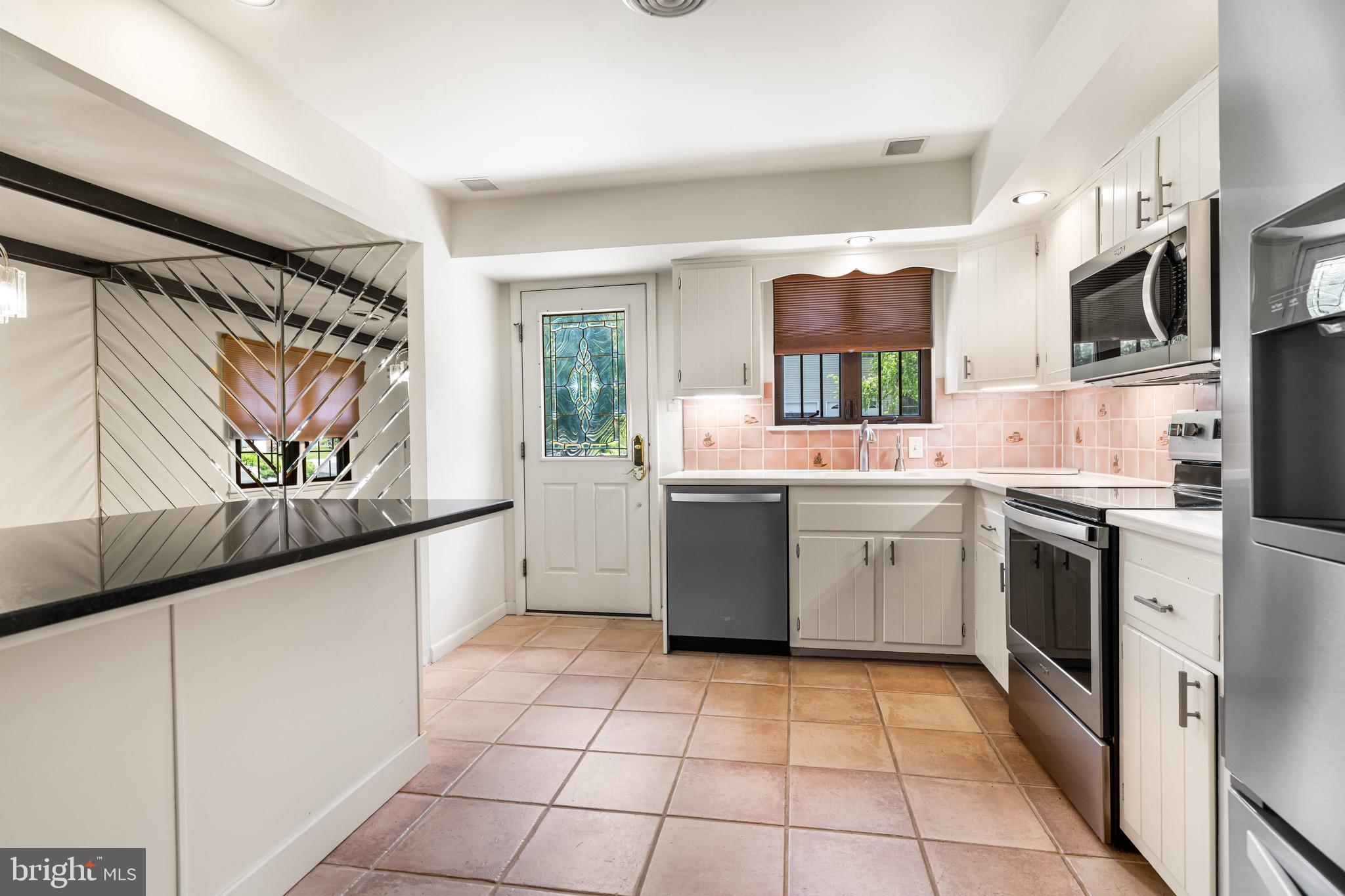 WILLOW GROVE - Residential