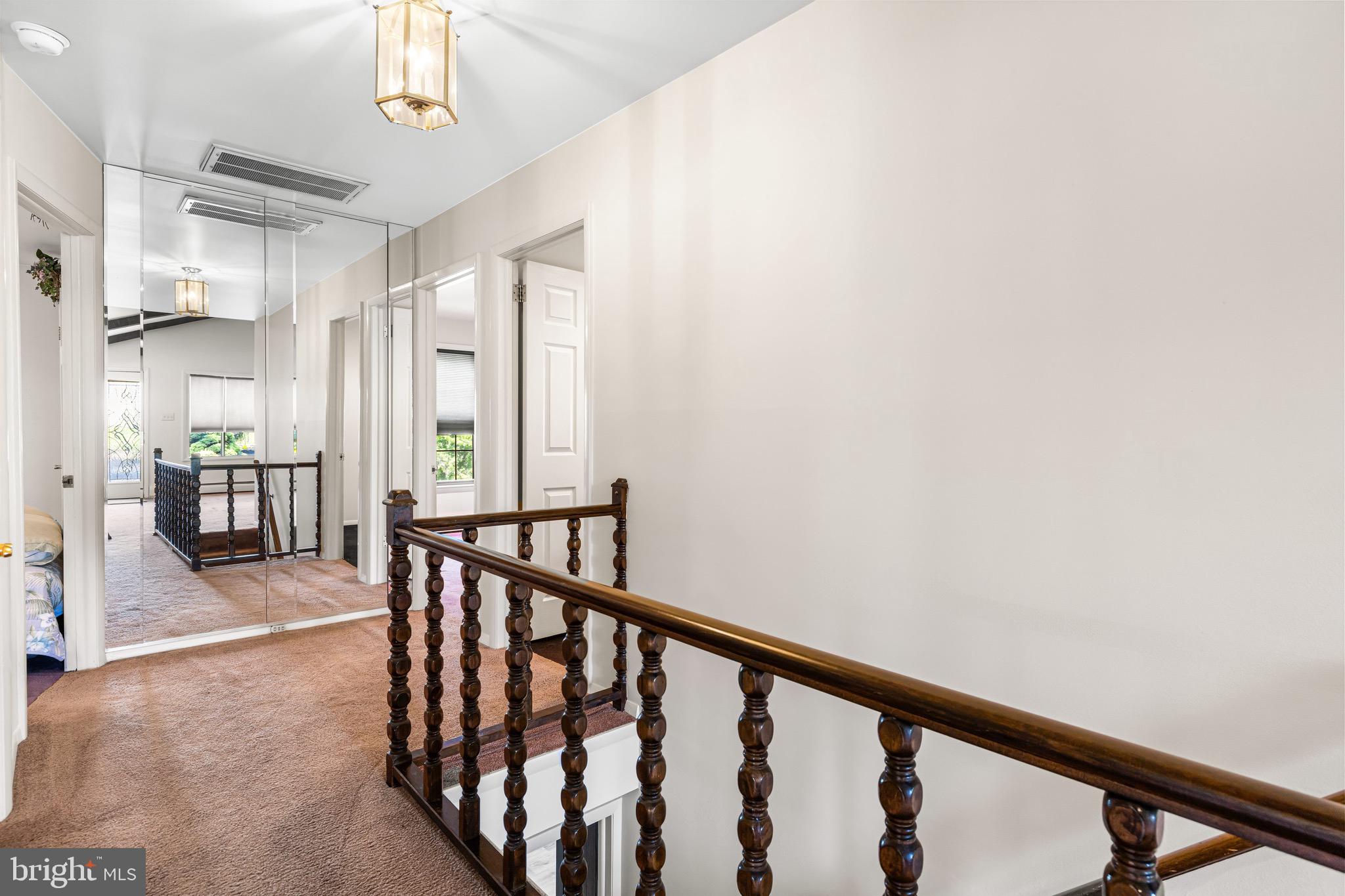 WILLOW GROVE - Residential