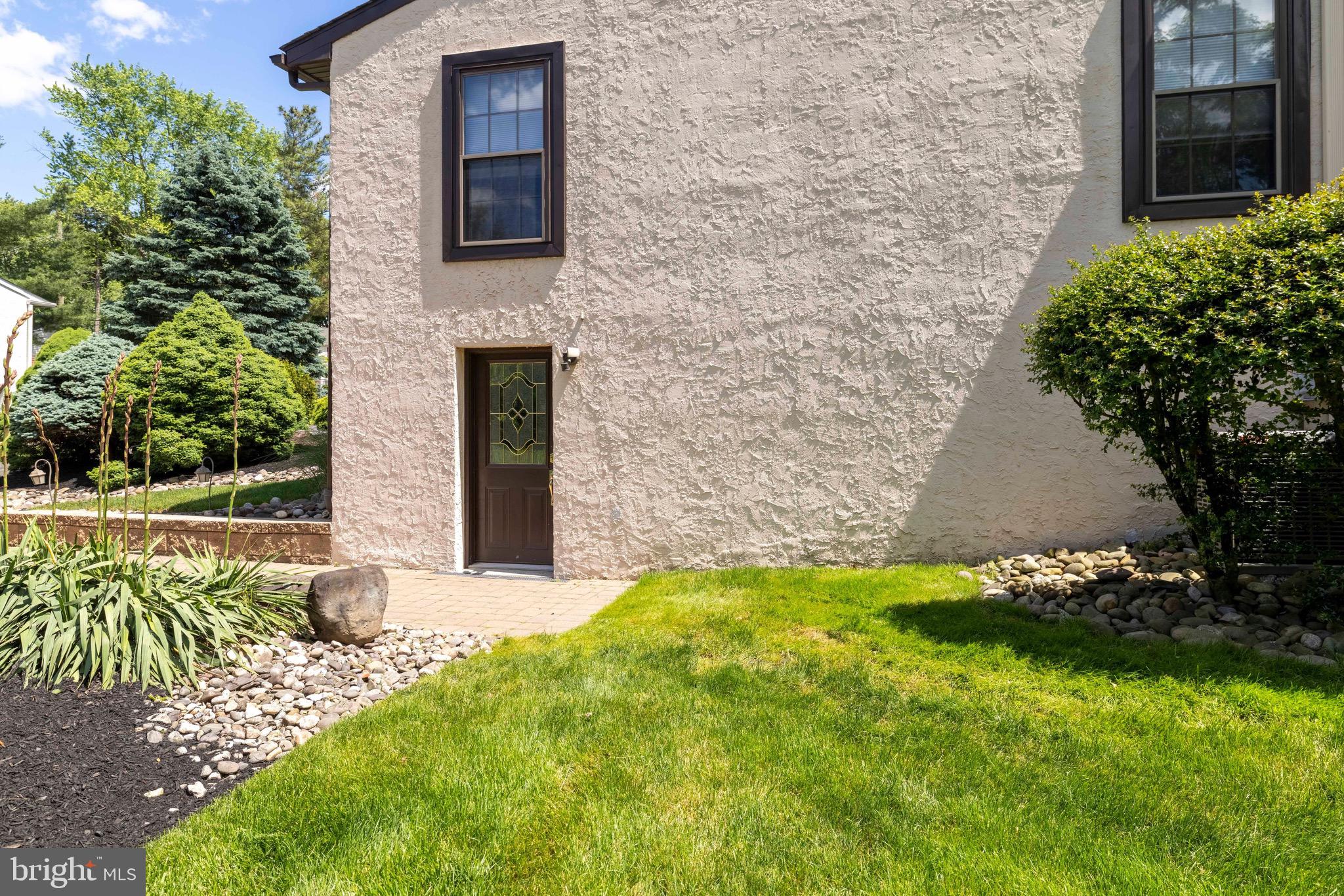 WILLOW GROVE - Residential