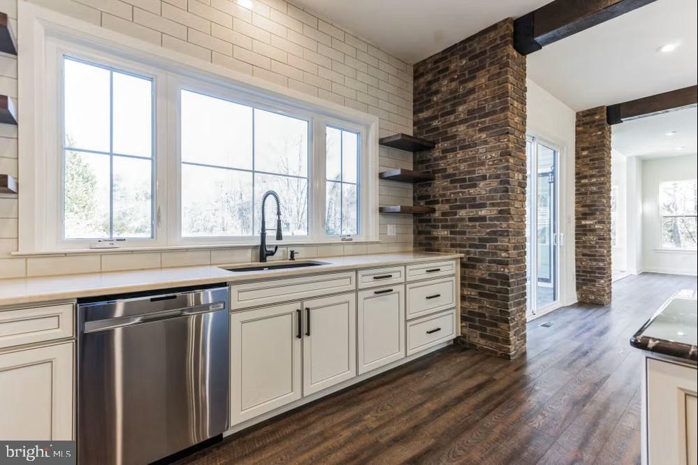 FULTON HILLS - Residential