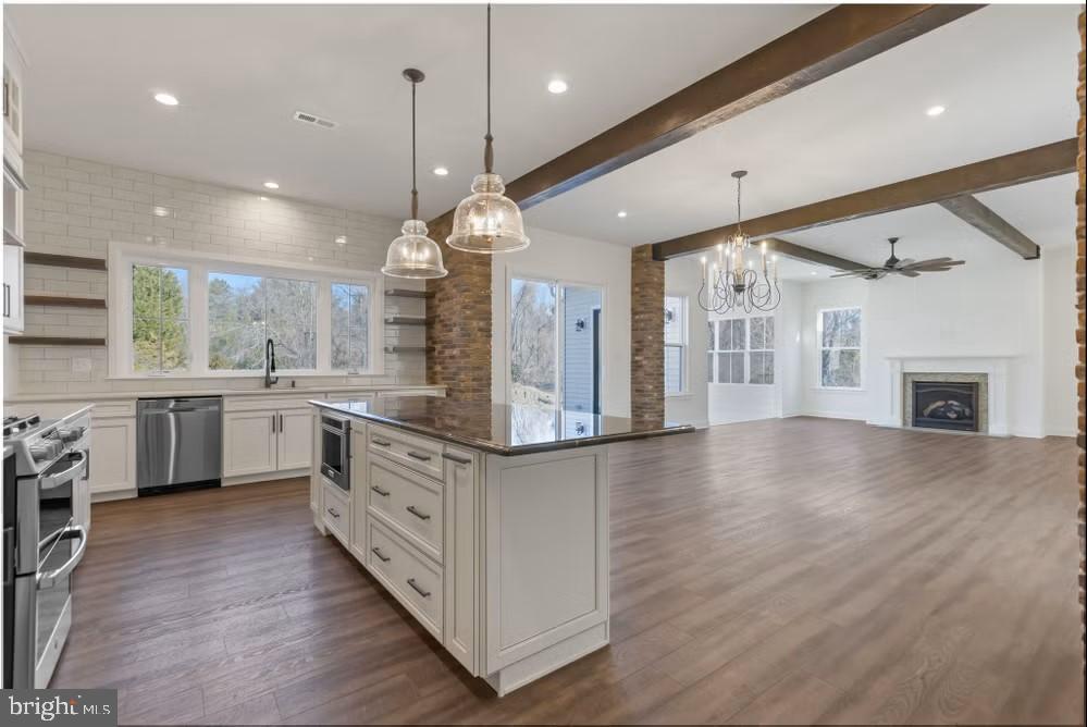 FULTON HILLS - Residential