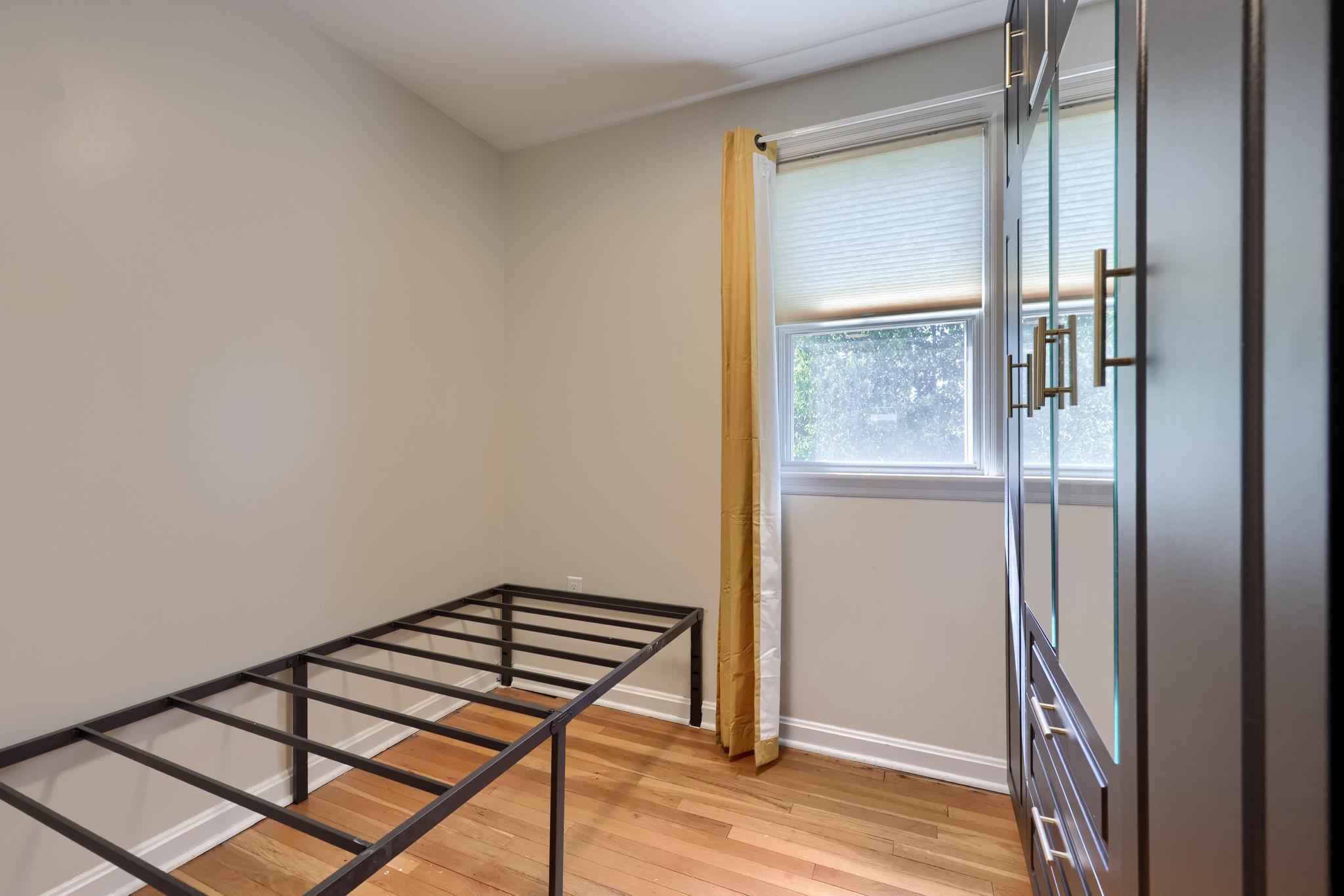 LANCASTER - Residential