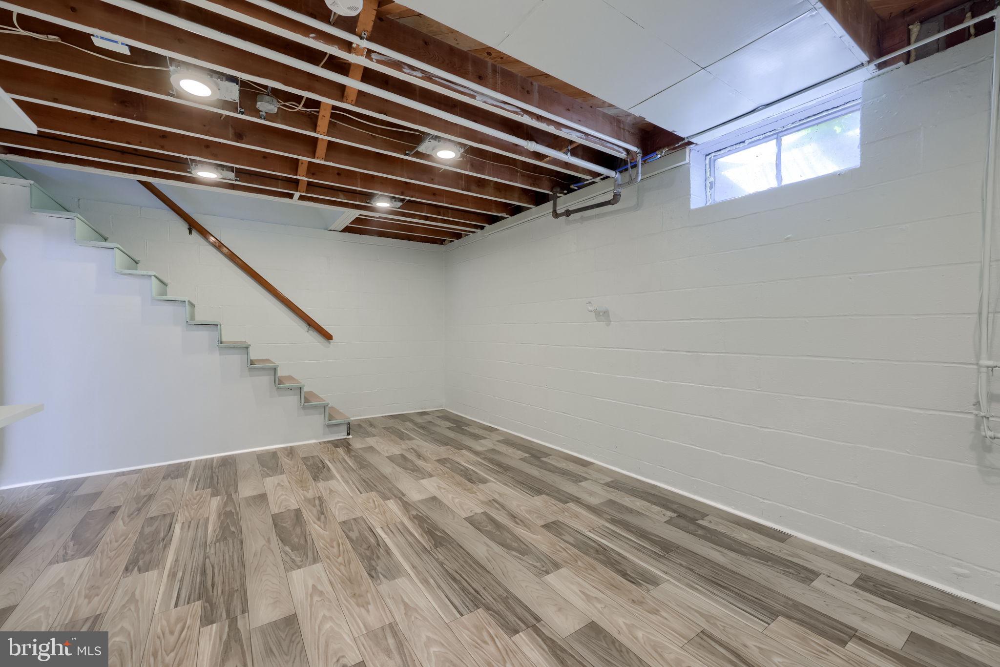 LANCASTER - Residential