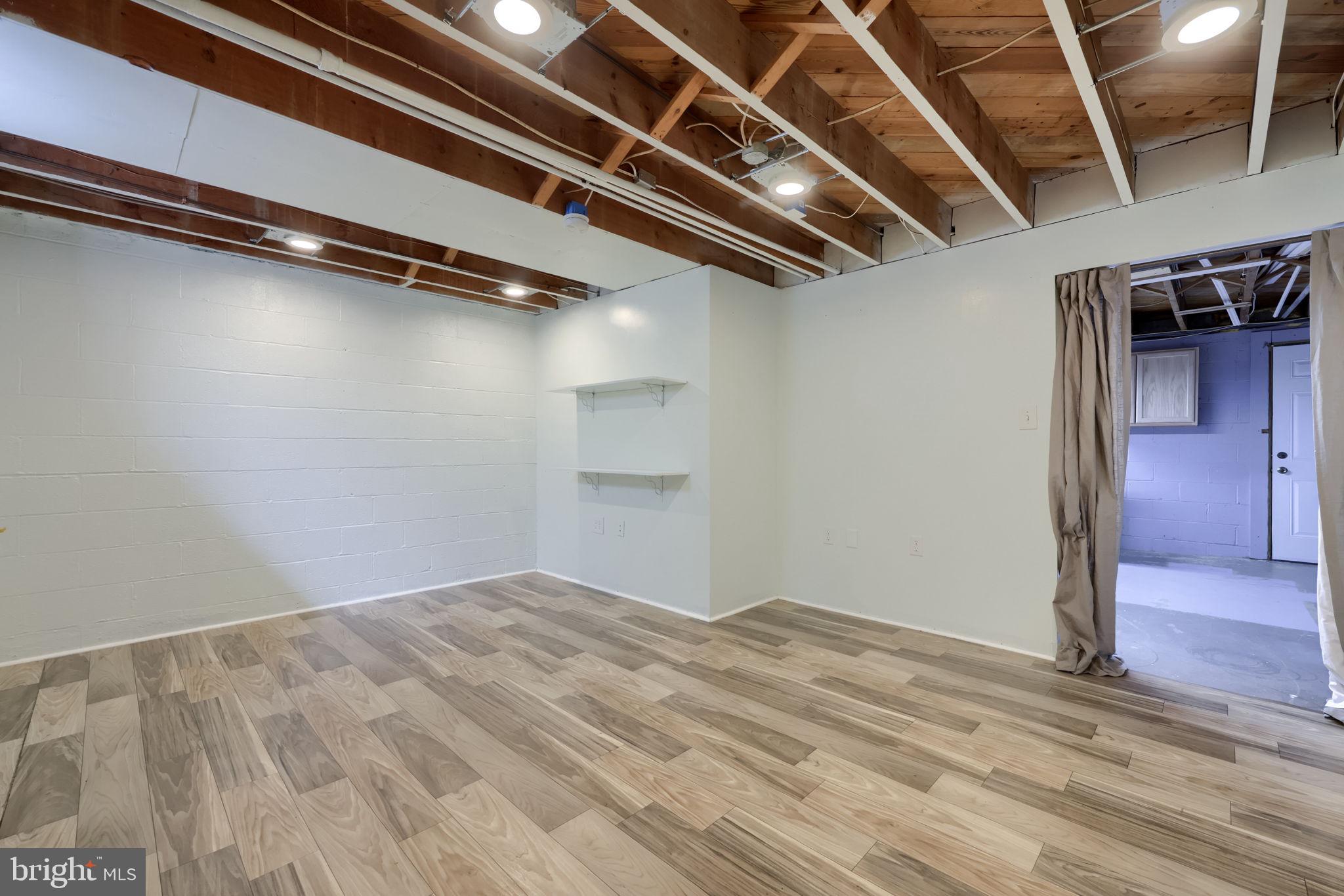 LANCASTER - Residential