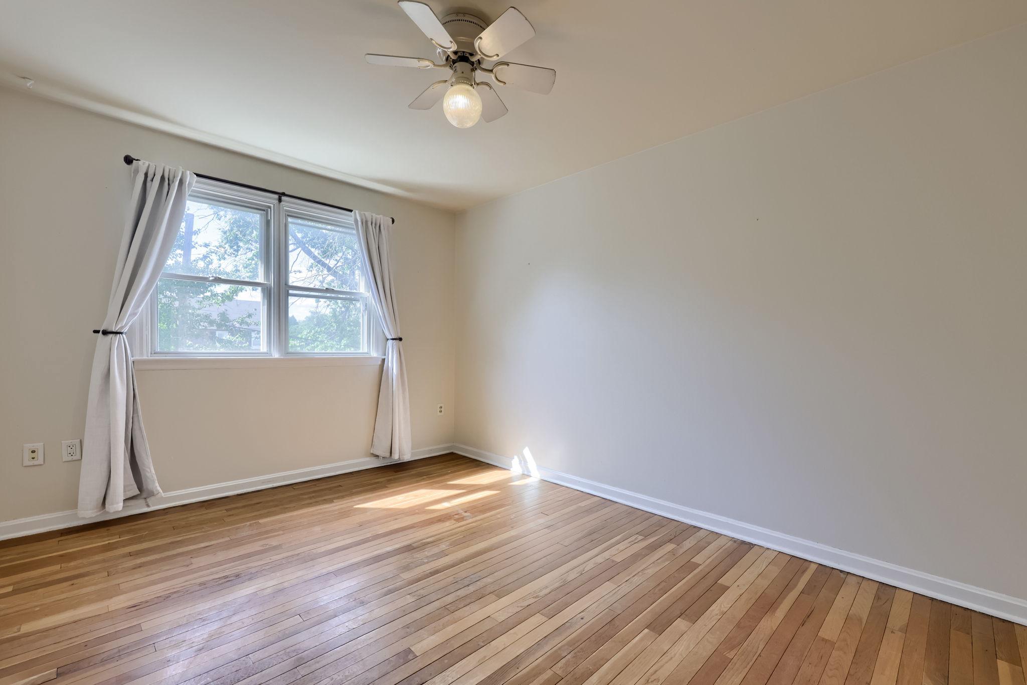 LANCASTER - Residential