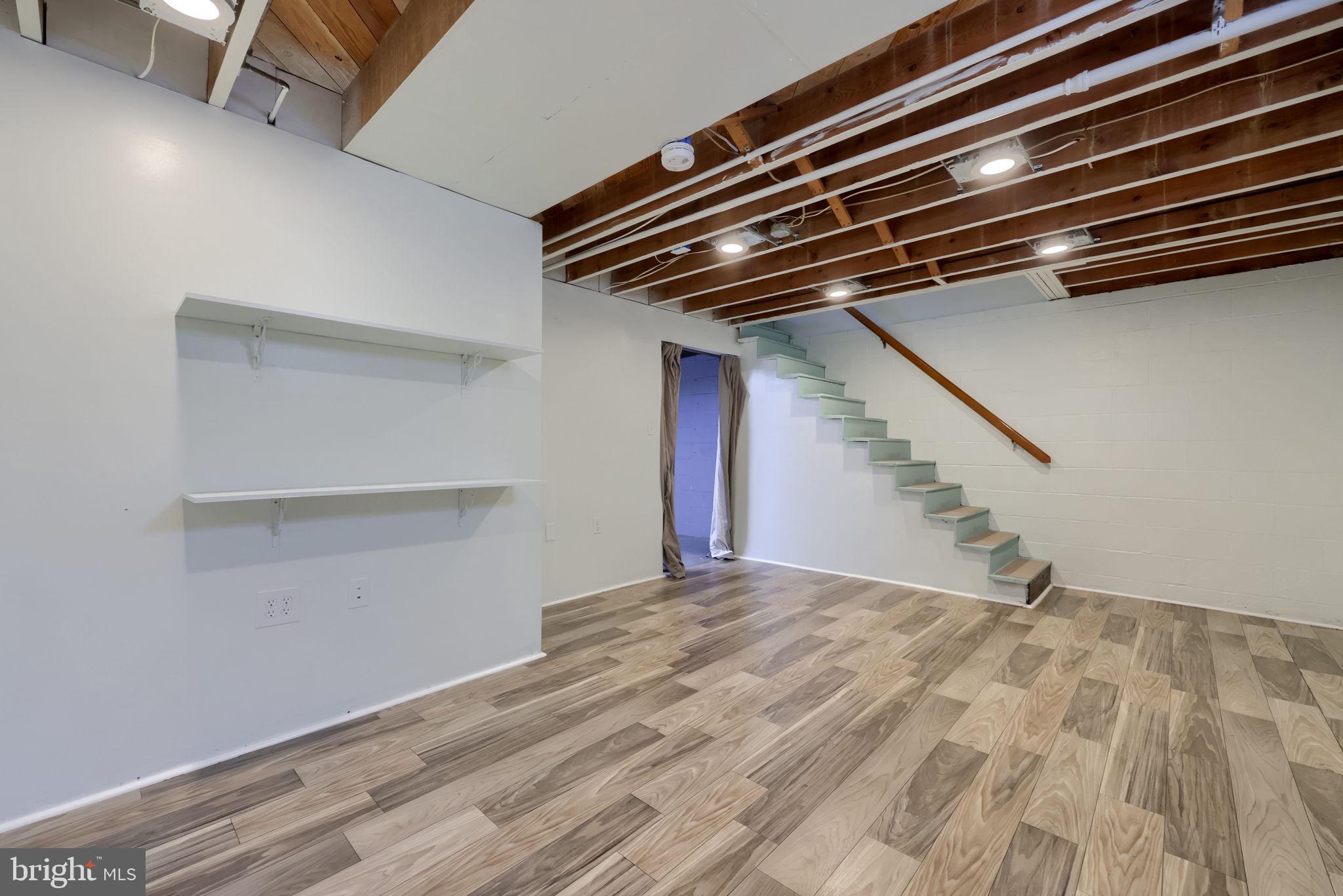 LANCASTER - Residential
