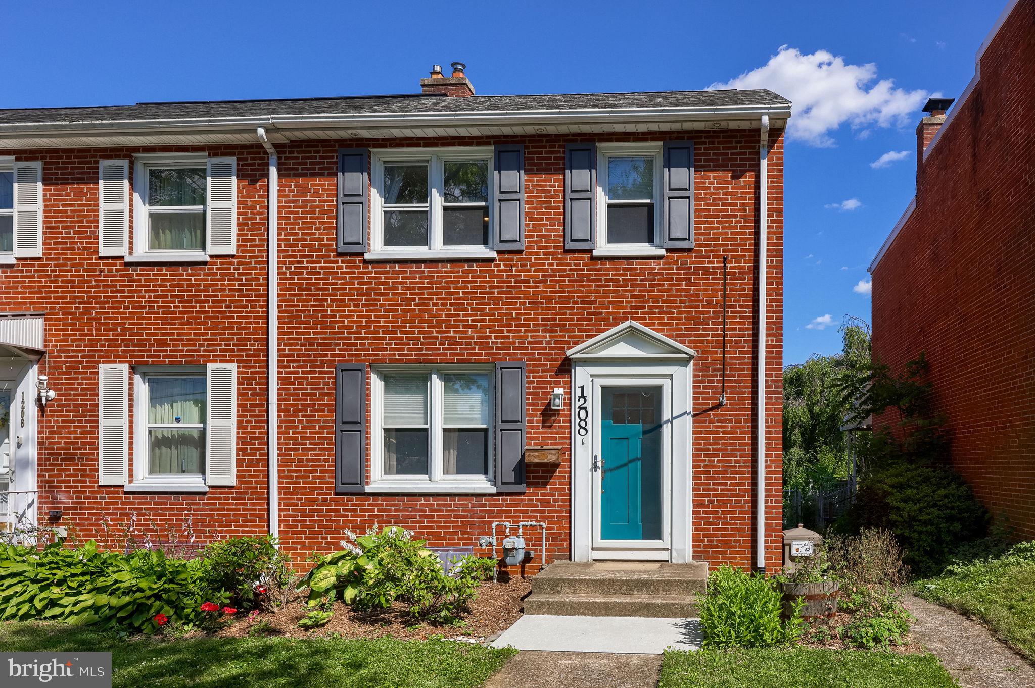LANCASTER - Residential