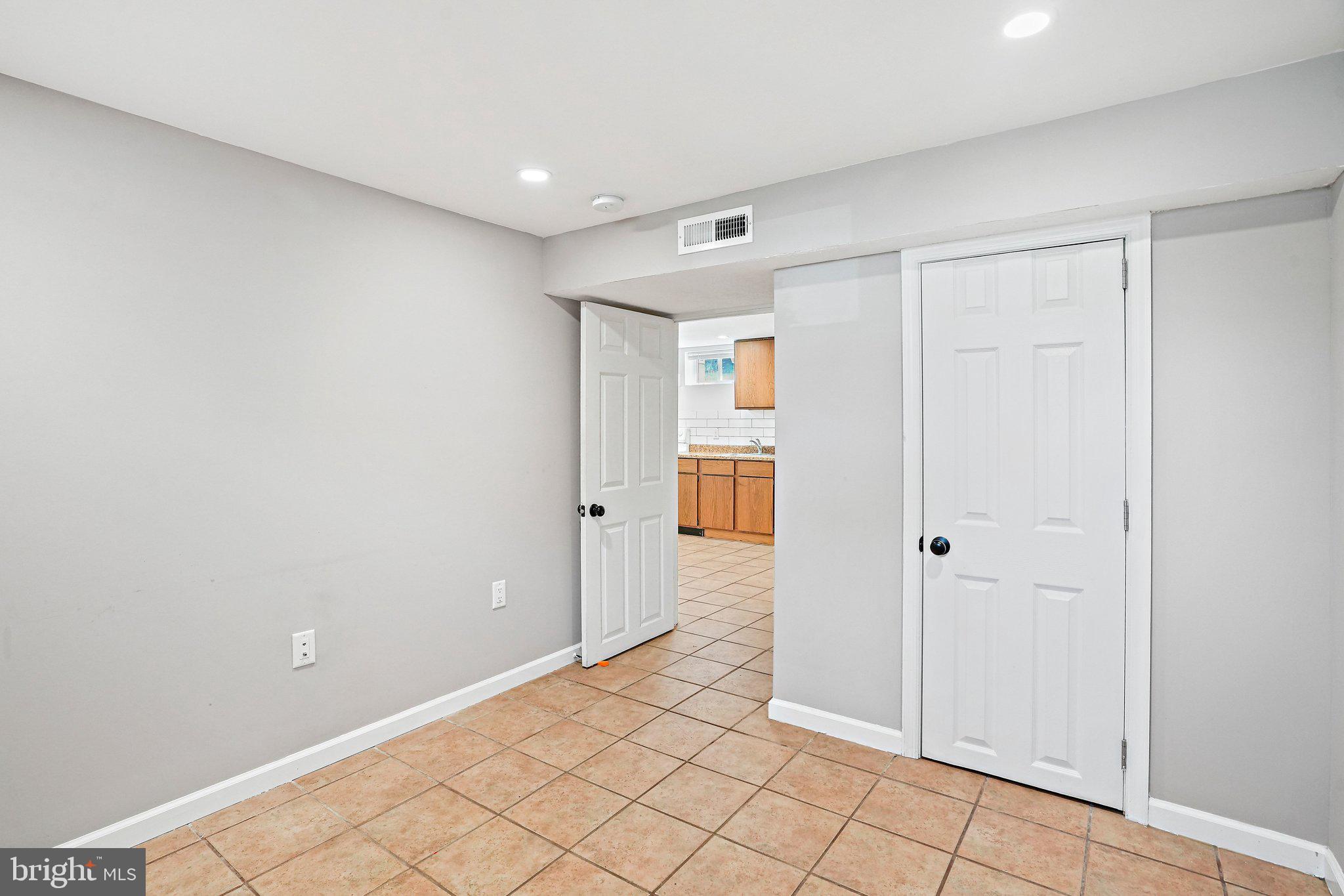 BERWYN HEIGHTS - Residential