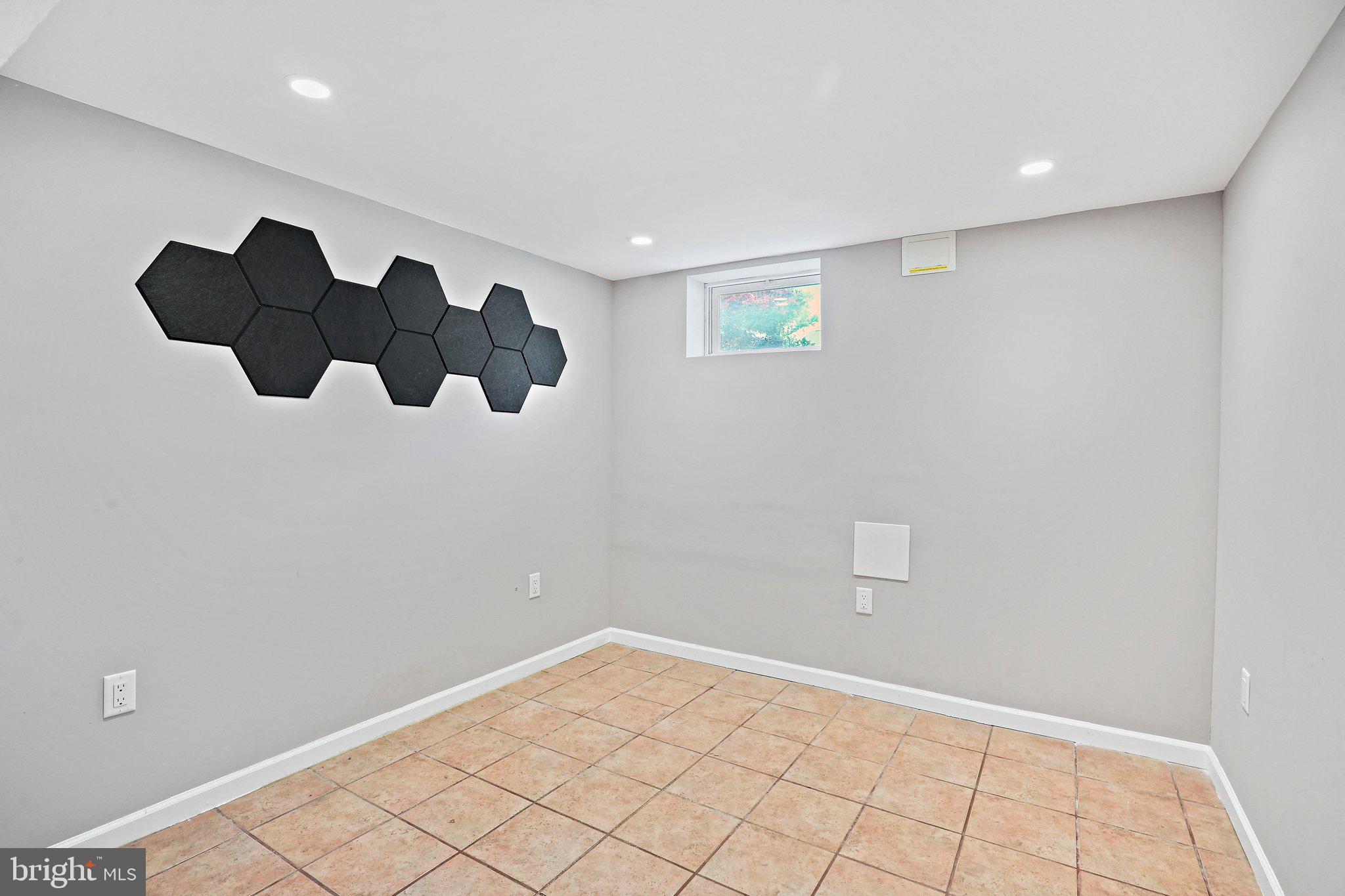 BERWYN HEIGHTS - Residential