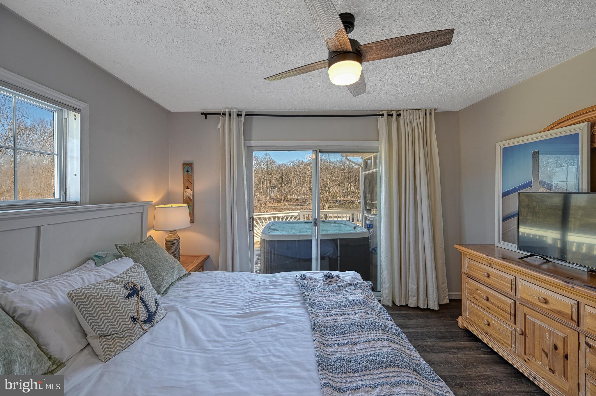 SOUTHWIND SHORES - Residential