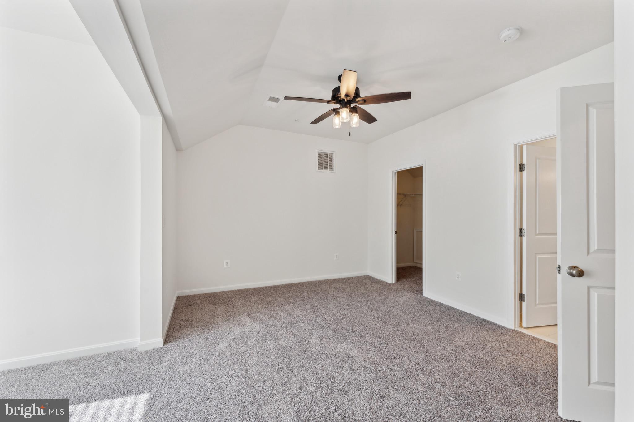 THE VILLAGES OF STEEPLECHASE - Residential Lease