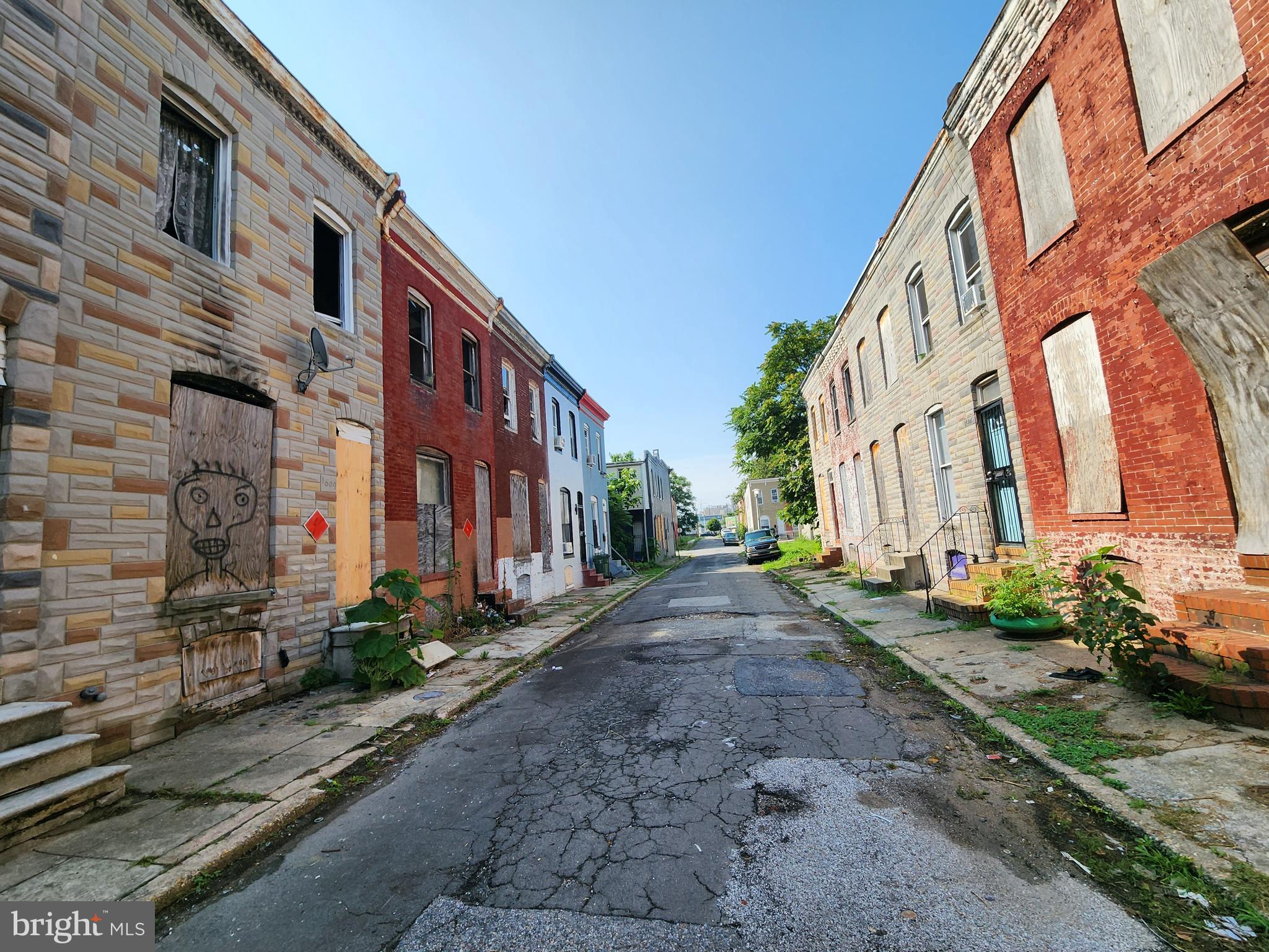 BROADWAY EAST - Residential