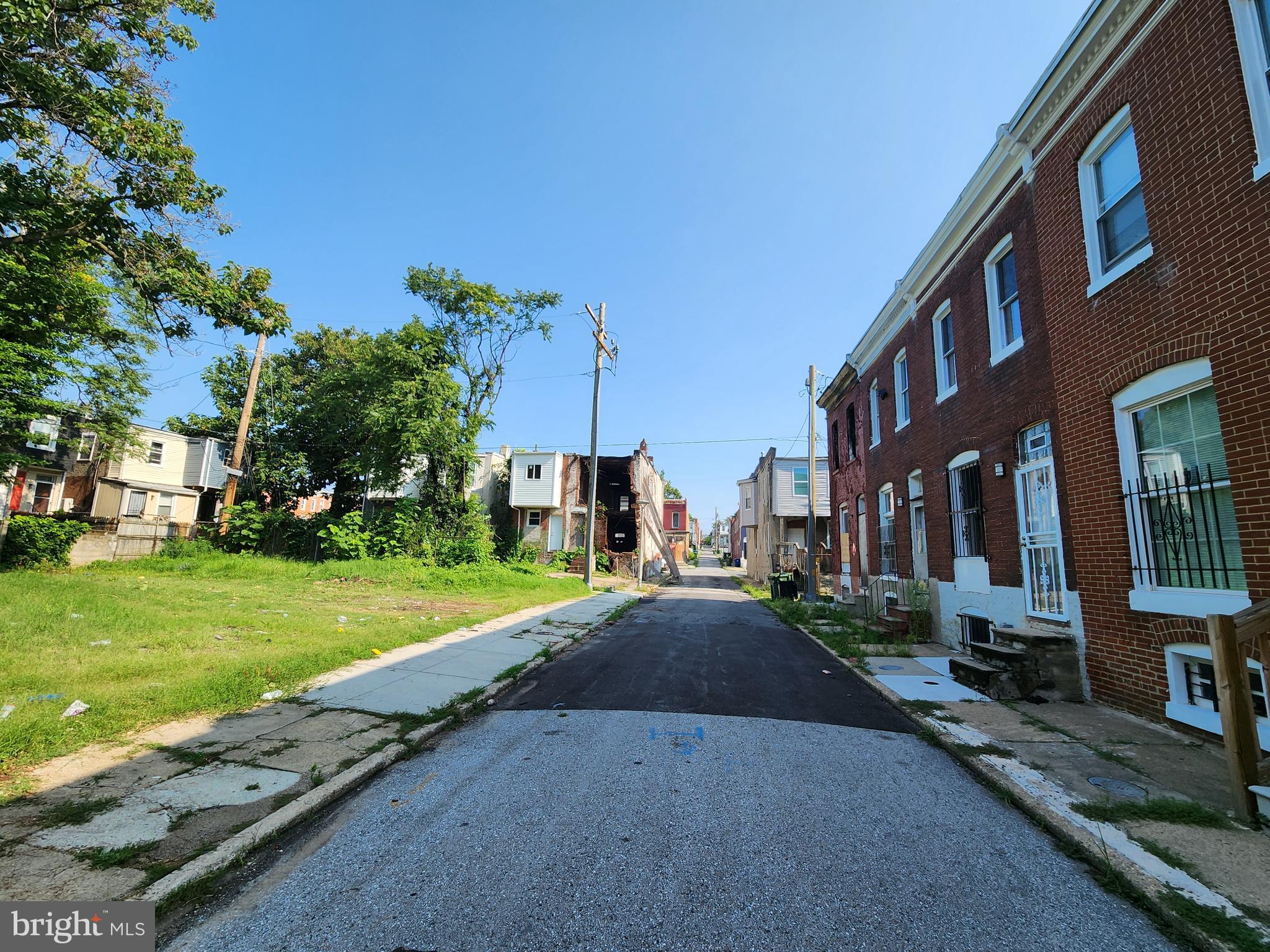 BROADWAY EAST - Residential