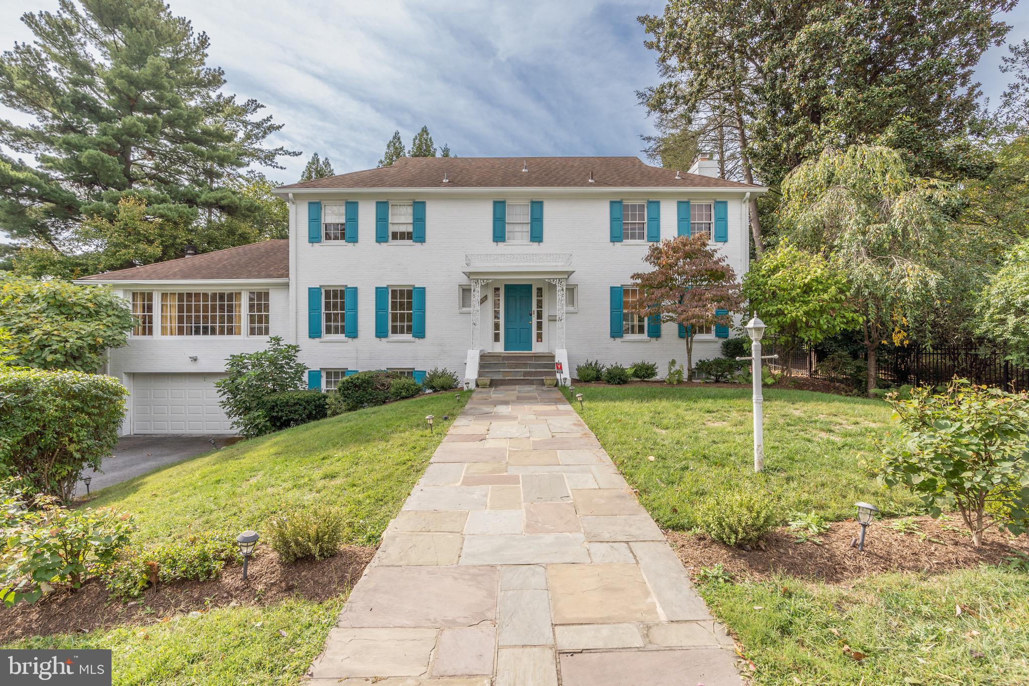 BRADLEY HILLS - Residential