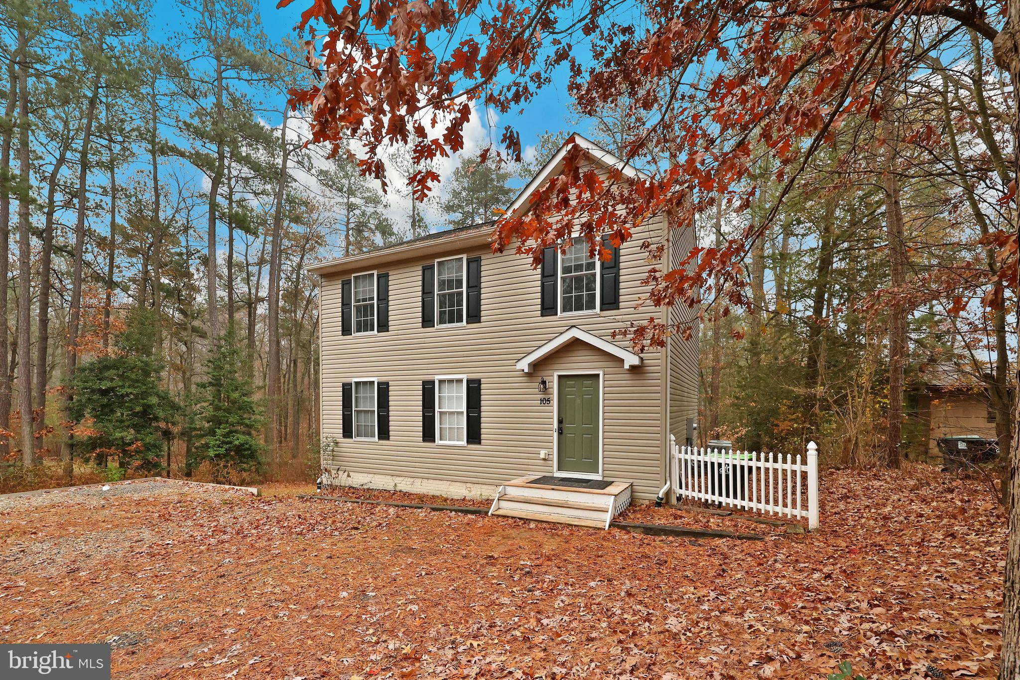 LAKE CAROLINE - Residential