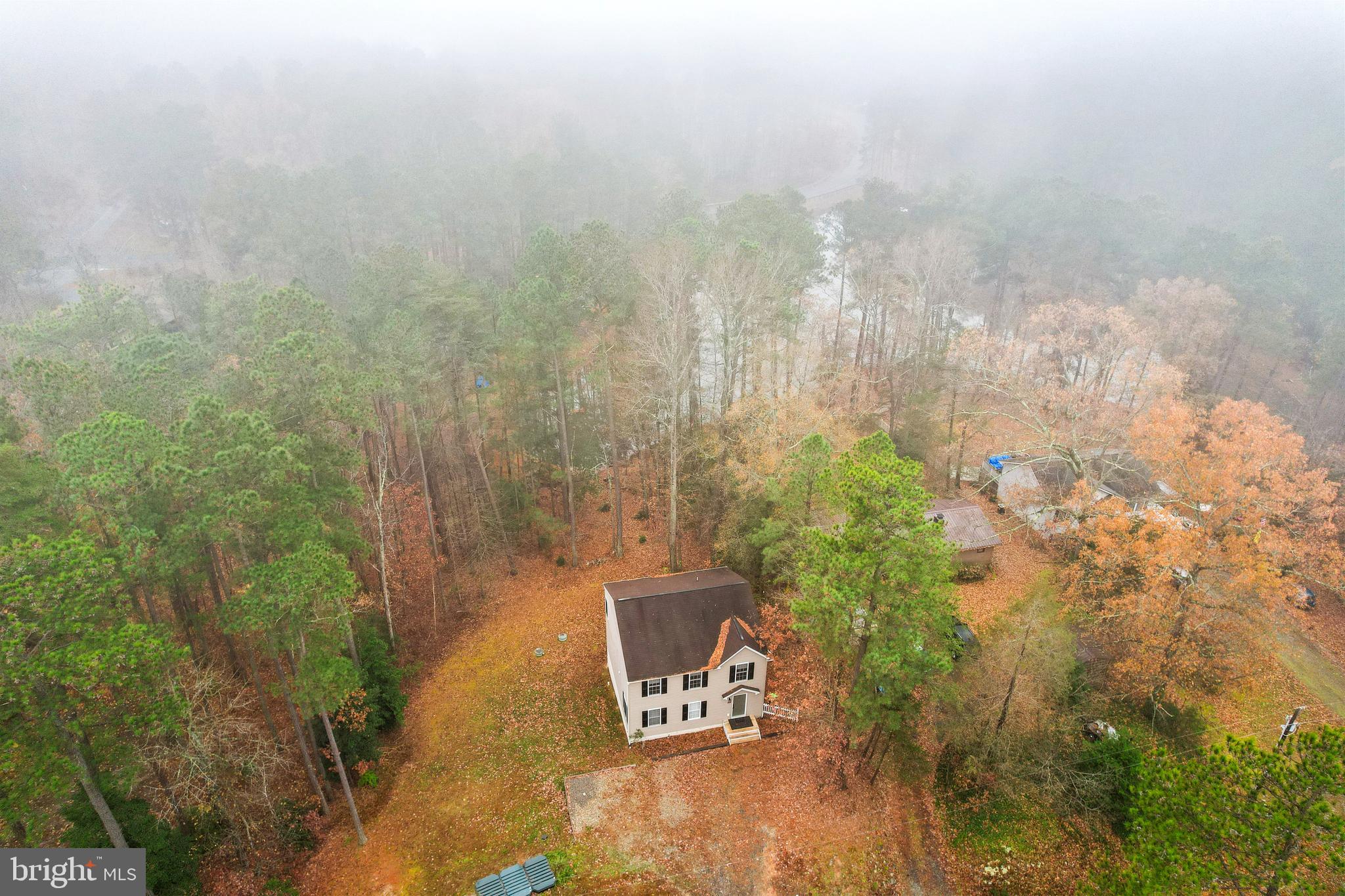 LAKE CAROLINE - Residential