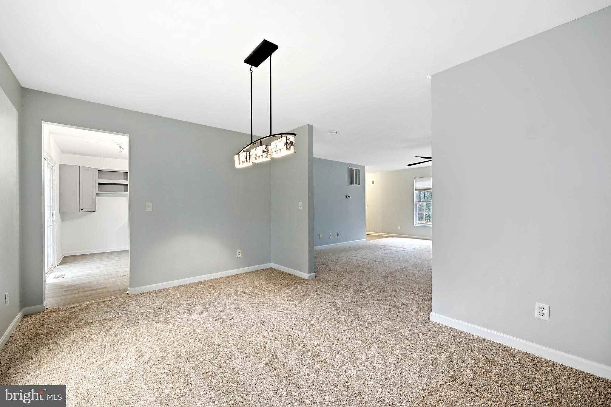 LAKE CAROLINE - Residential