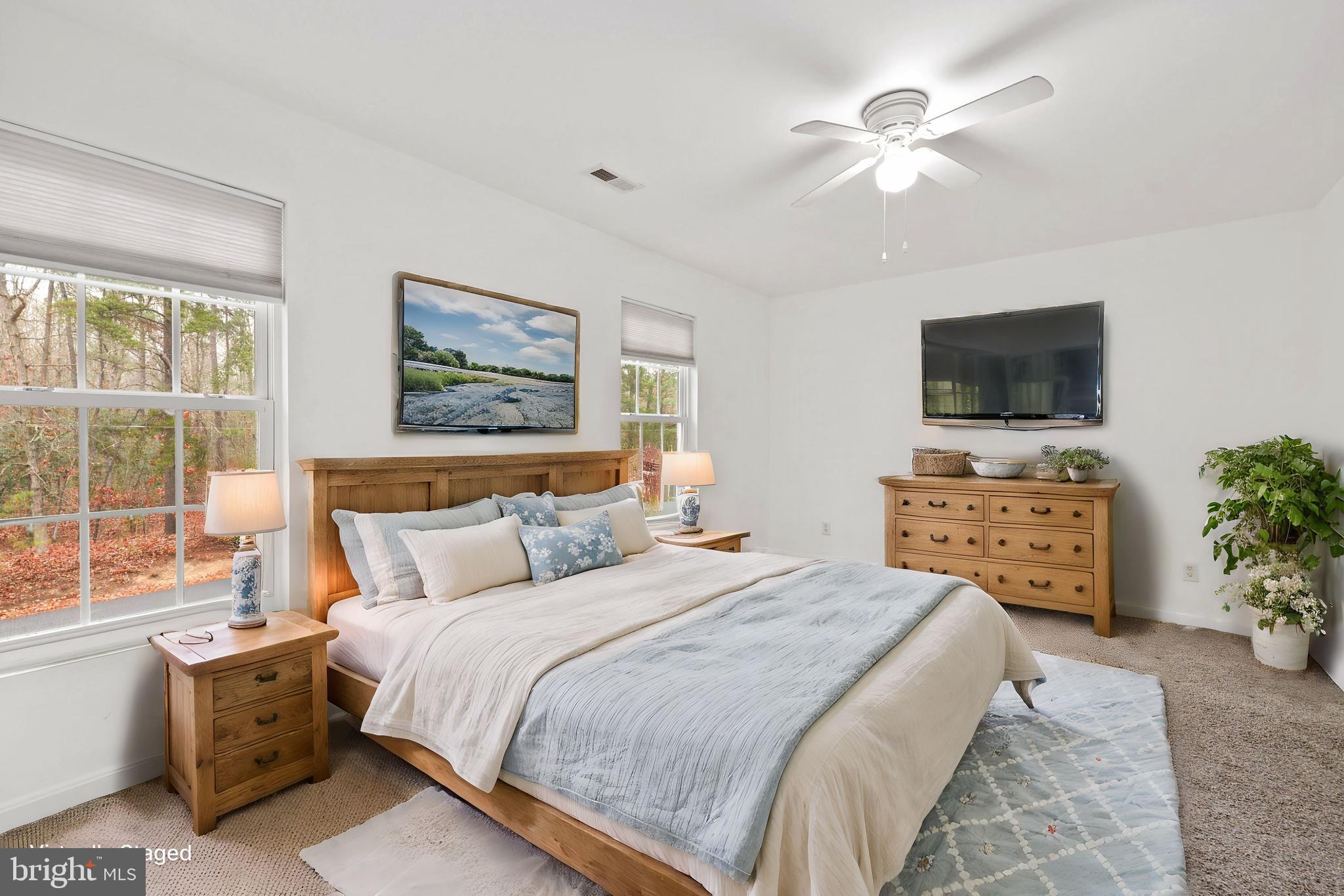 LAKE CAROLINE - Residential