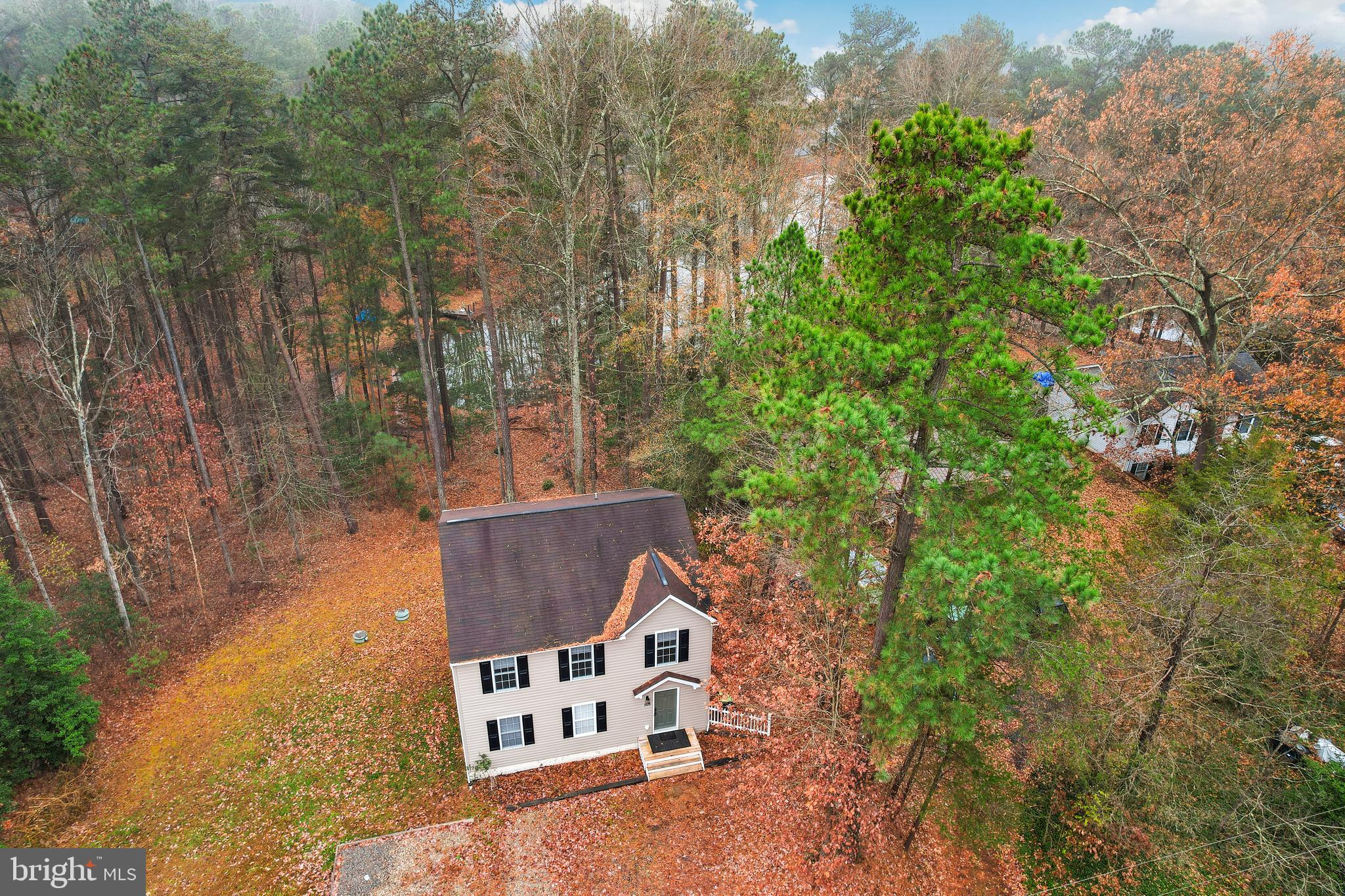 LAKE CAROLINE - Residential