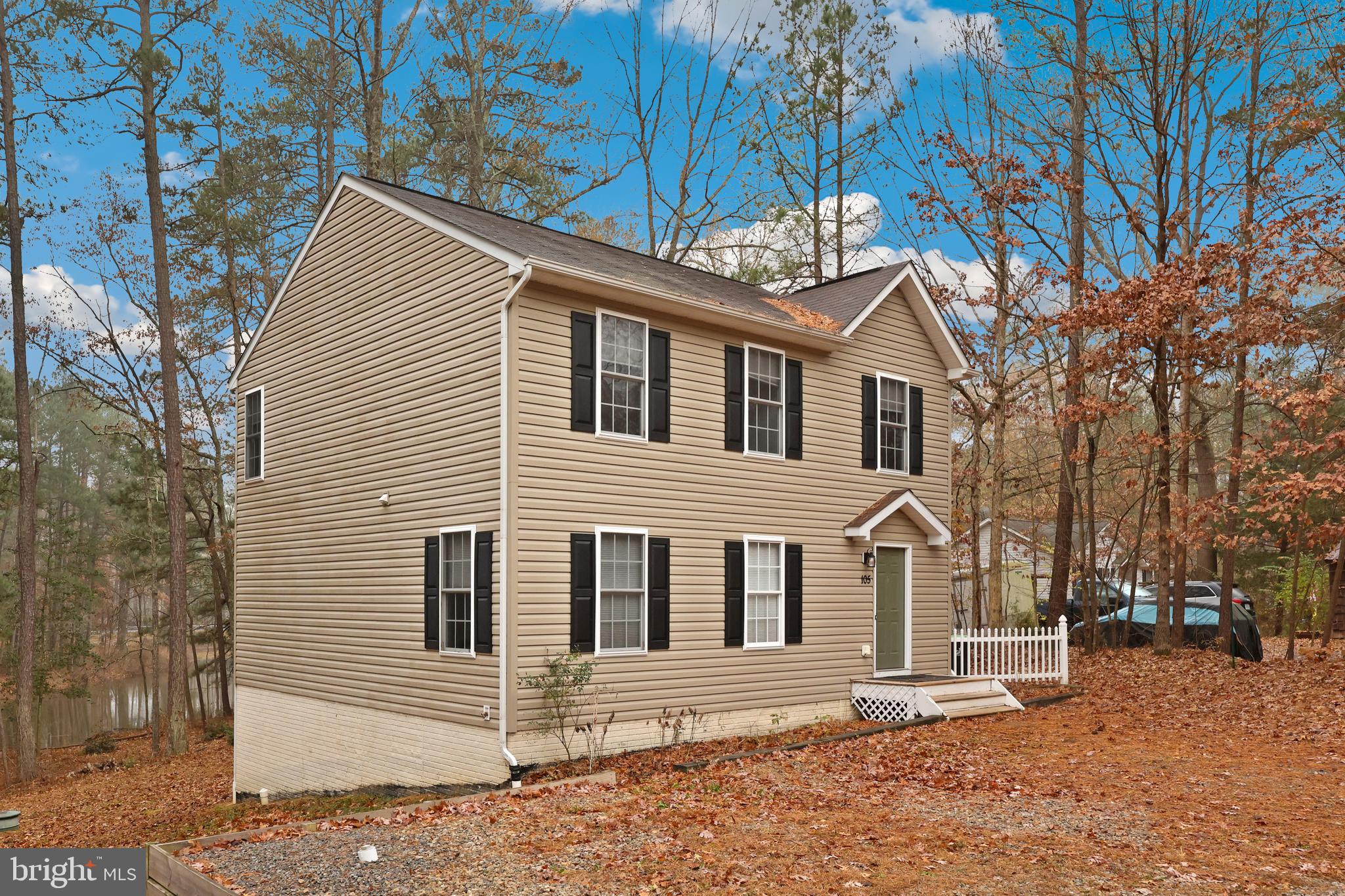 LAKE CAROLINE - Residential