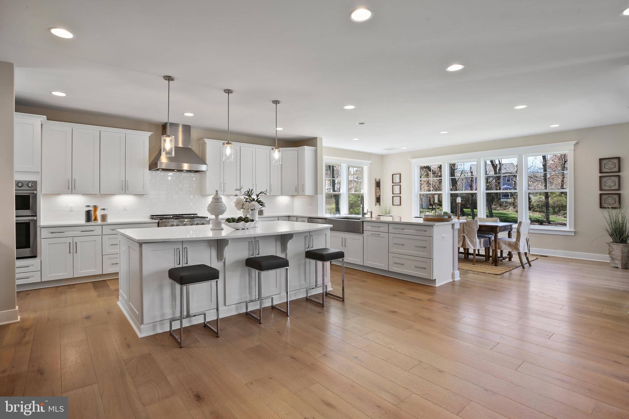 BRADDOCK WOODS - Residential