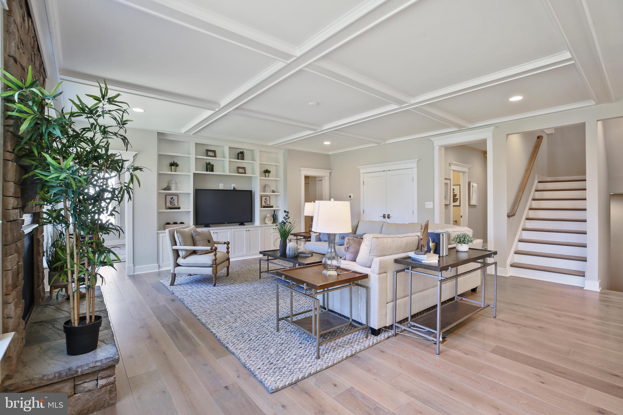 BRADDOCK WOODS - Residential