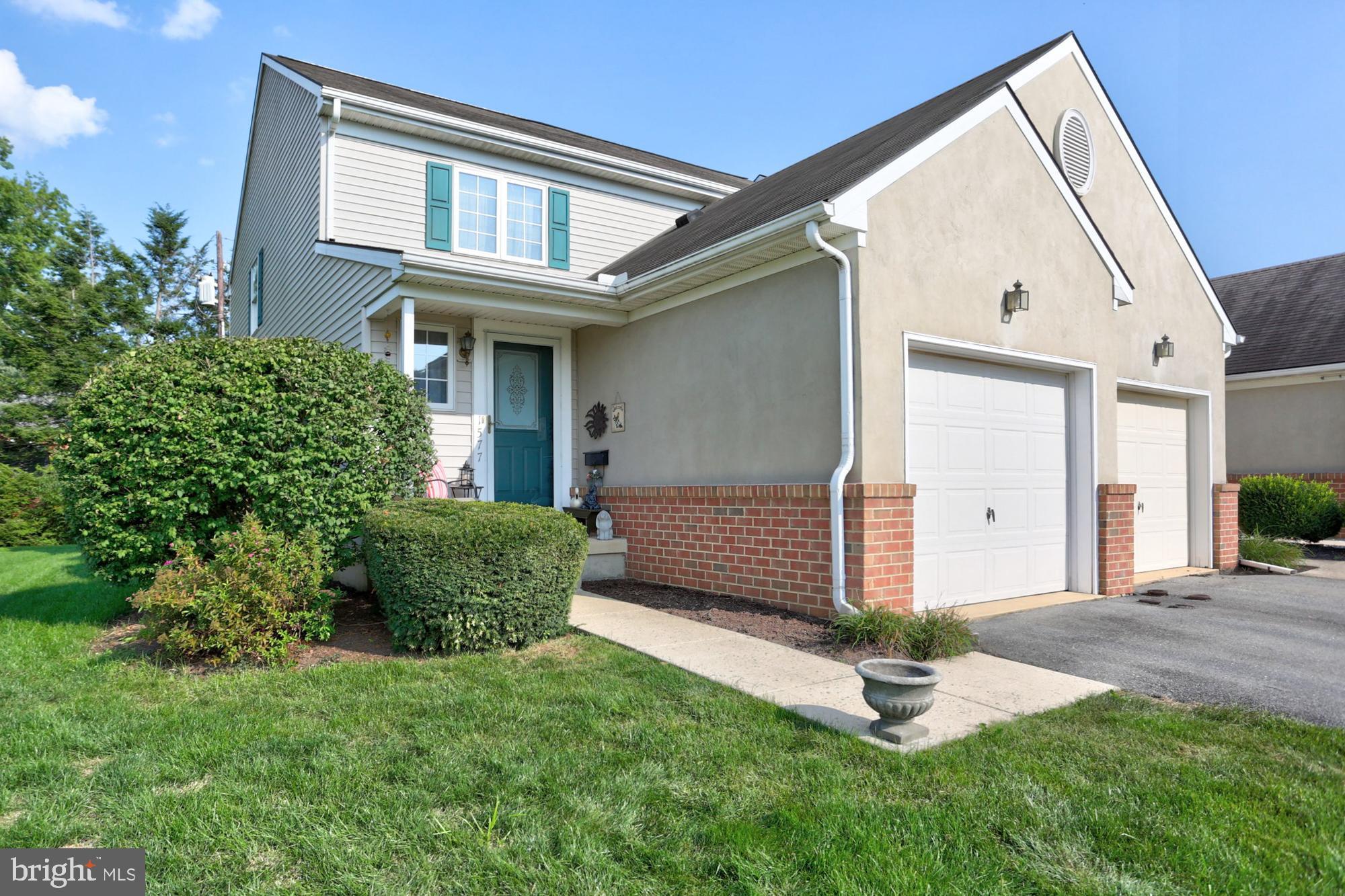 Move-in ready! Beautiful end unit town home perfectly located in Manheim Township.  Features include an open lay out with lots of natural light, master bedroom with 2 walk in closets, fresh paint throughout, plenty of storage and a one car garage. Private outdoor living space on a large corner lot.