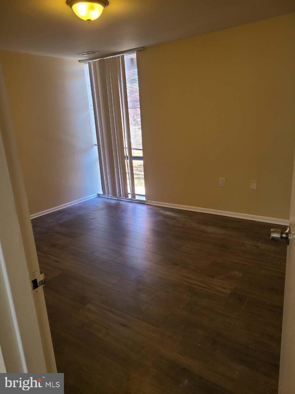 CHELSEA WOODS CONDO - Residential