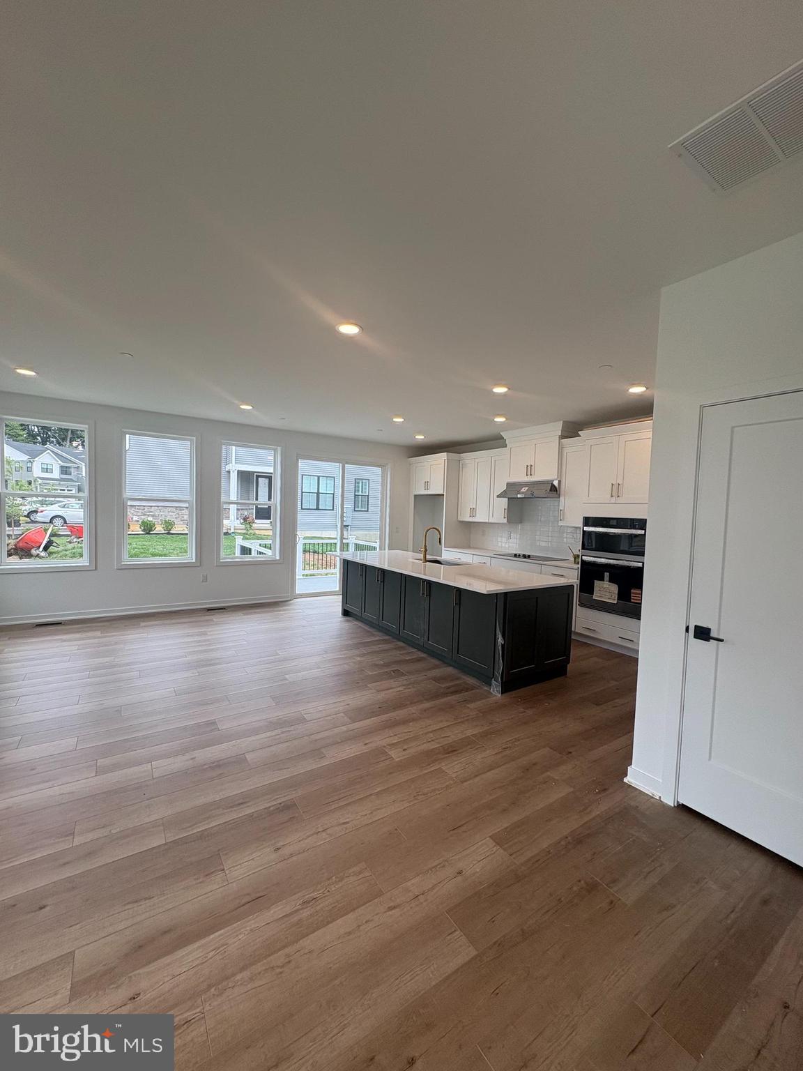 STONEMILL VILLAGE - Residential