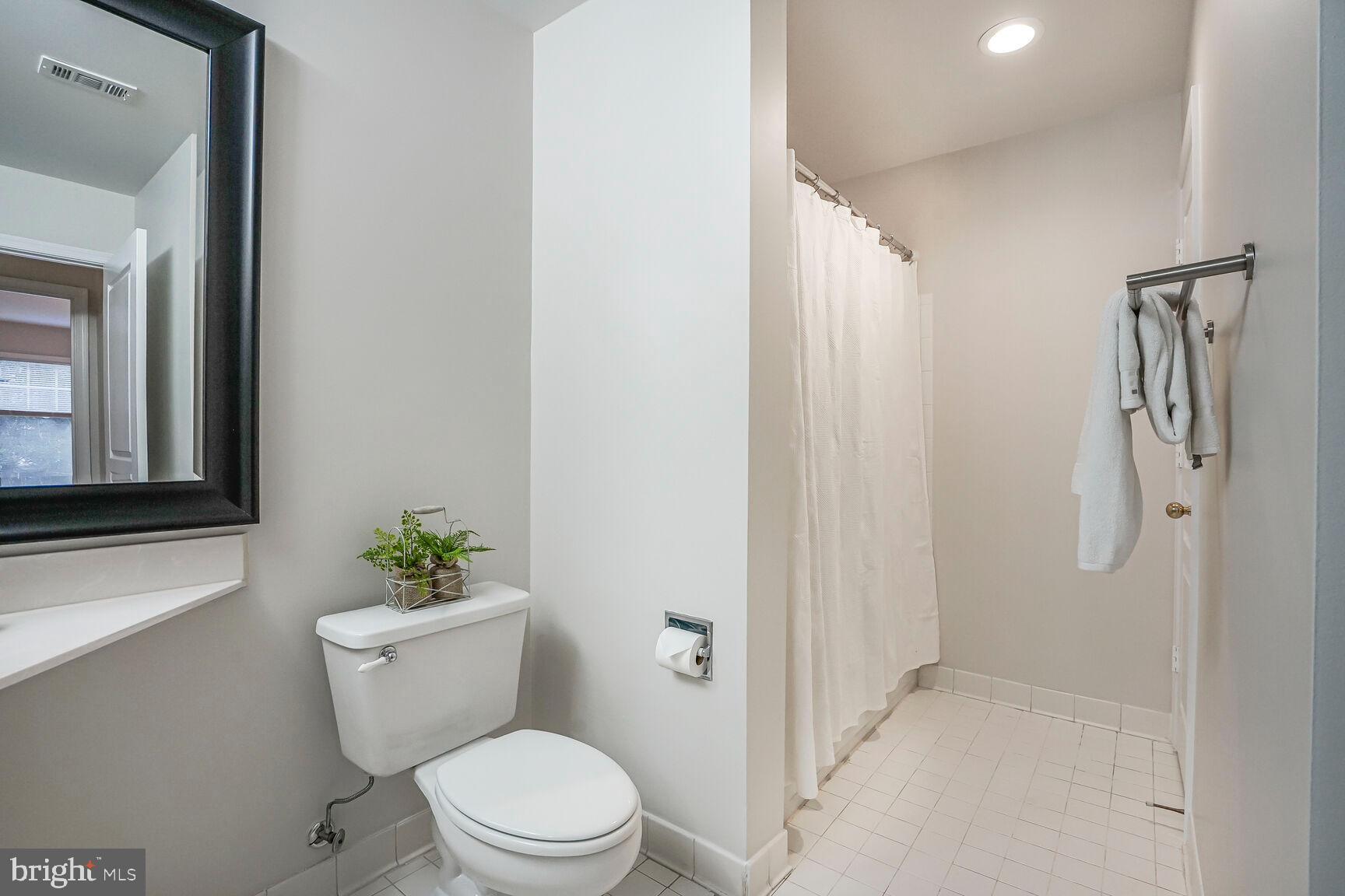 SAVOY PARK CONDOMINIUMS - Residential